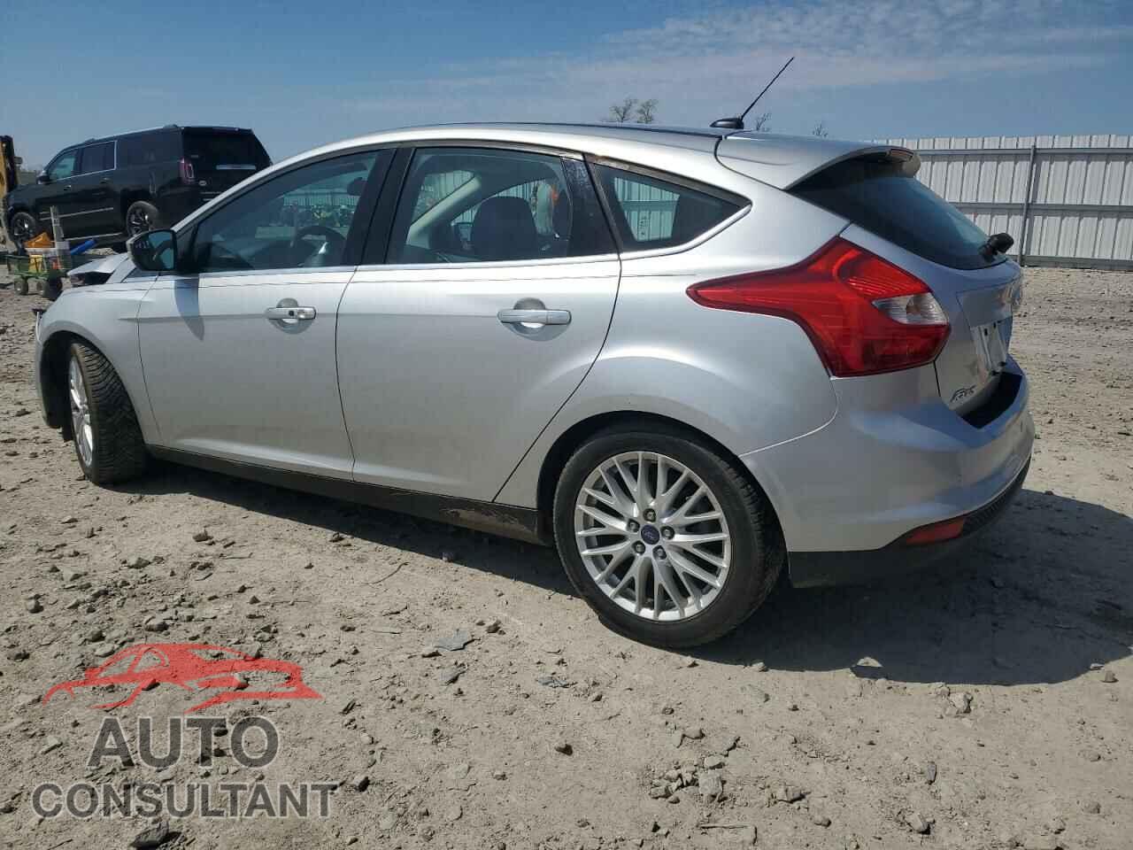 FORD FOCUS 2014 - 1FADP3N2XEL191530