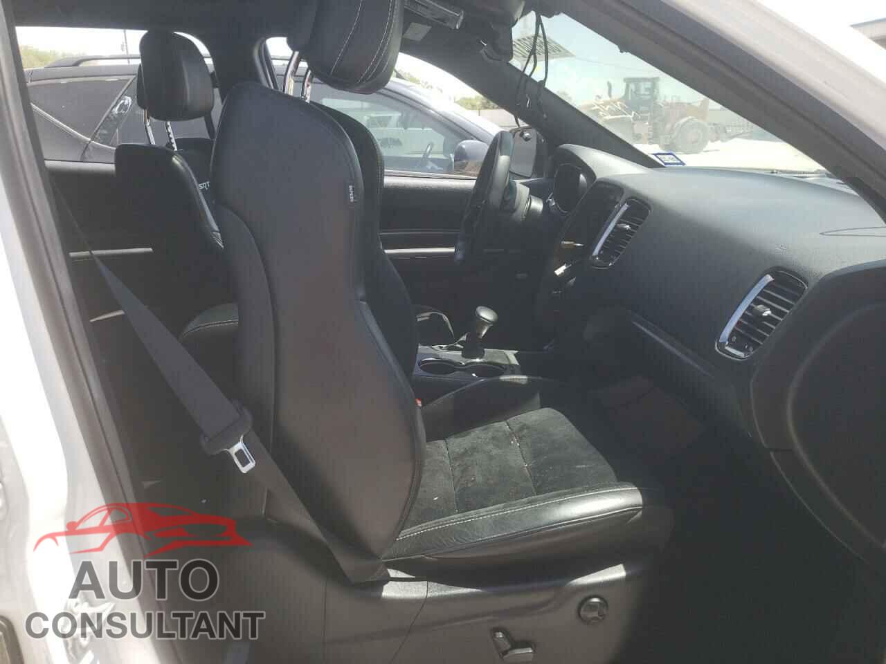 DODGE DURANGO 2018 - 1C4SDJGJ3JC448413