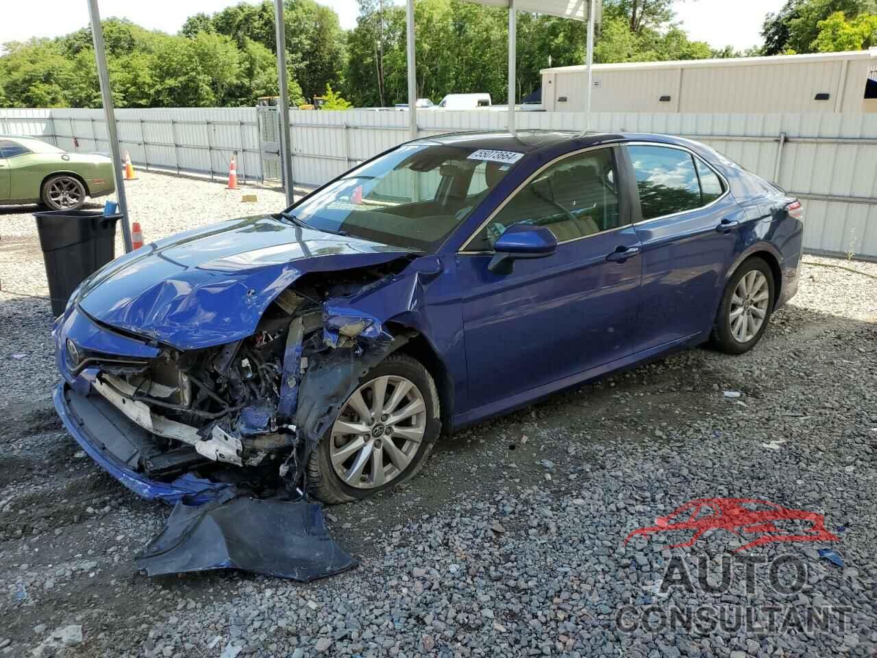 TOYOTA CAMRY 2018 - 4T1B11HK1JU513734