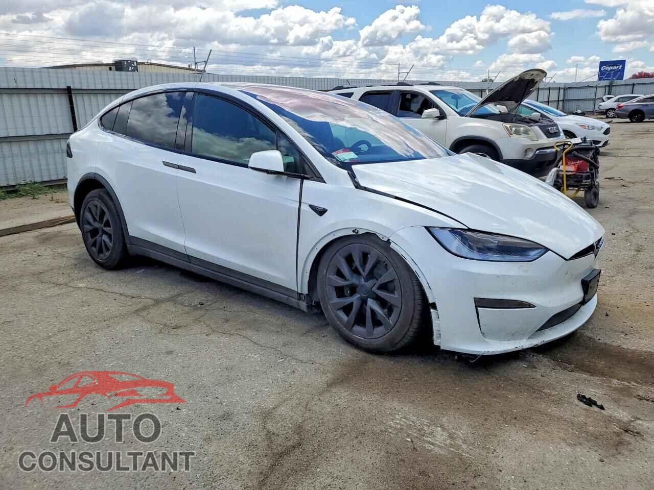 TESLA MODEL X 2023 - 7SAXCAE5XPF425711