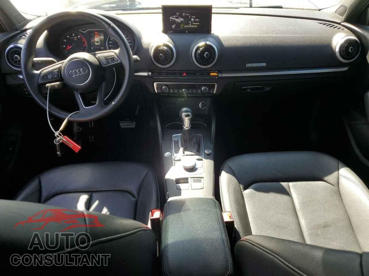 AUDI A3 2020 - WAUBEGFF2LA102958