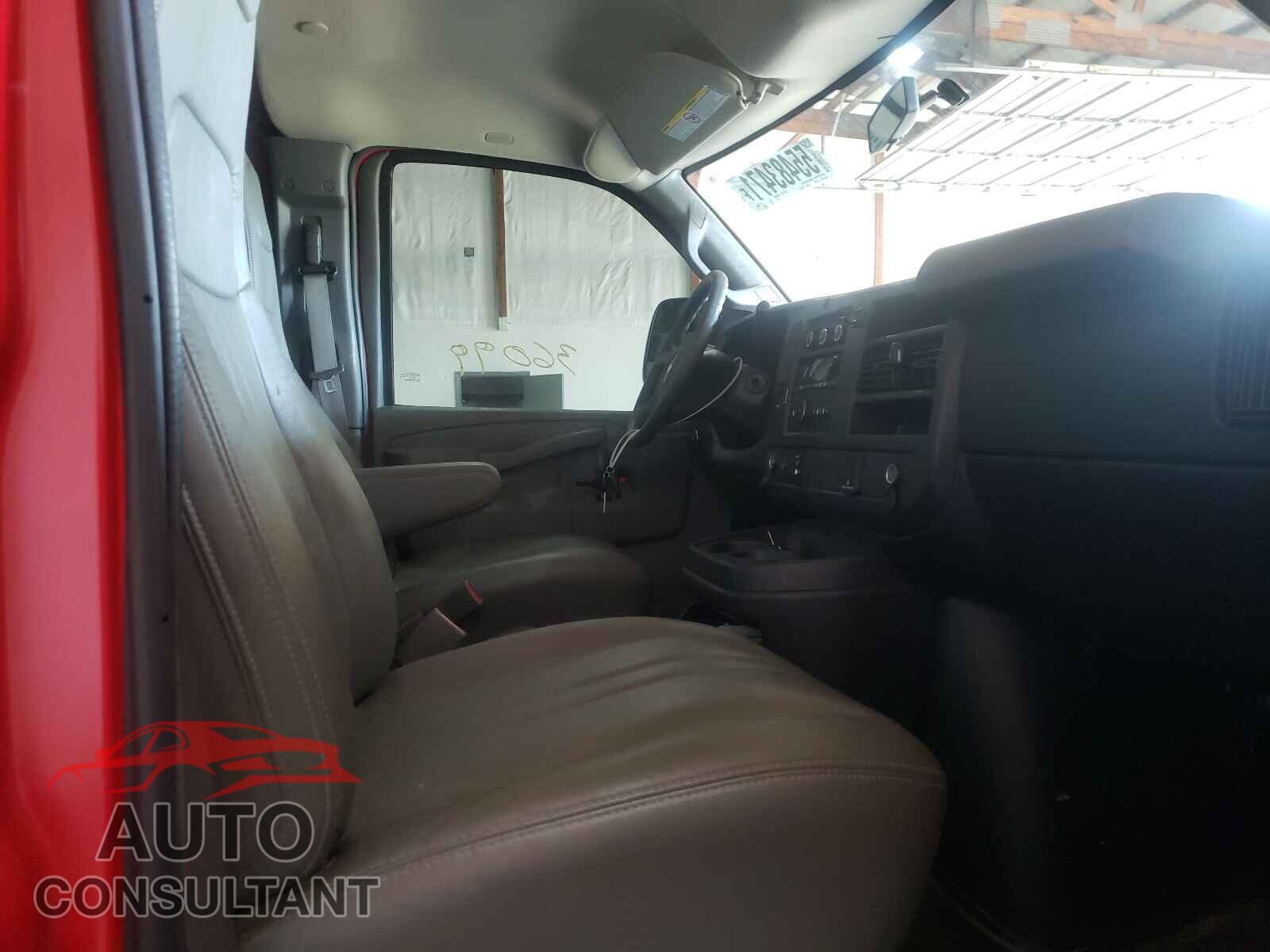 CHEVROLET EXPRESS 2017 - 1GCWGAFF1H1345583
