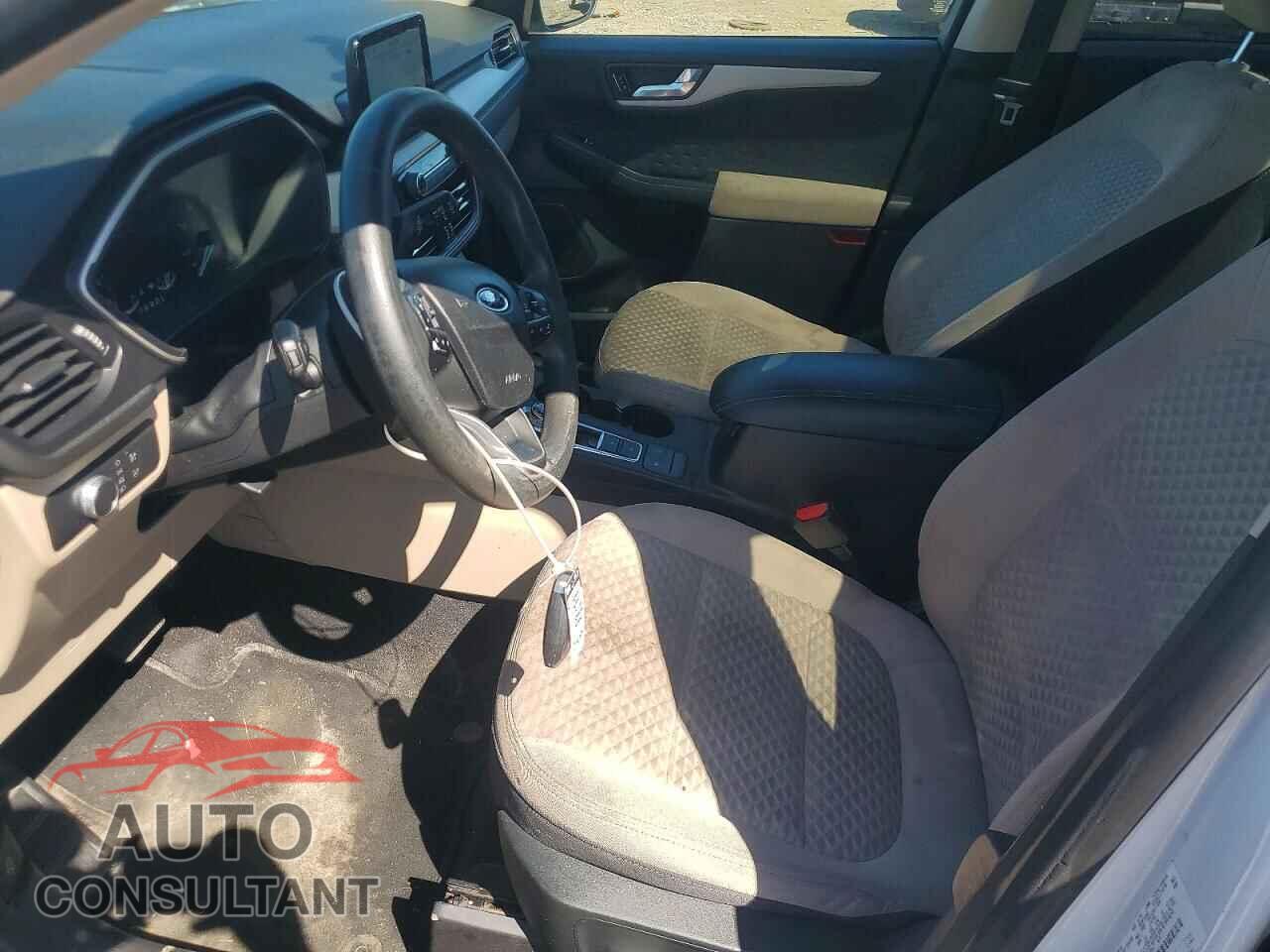 FORD ESCAPE 2020 - 1FMCU0G63LUA38536