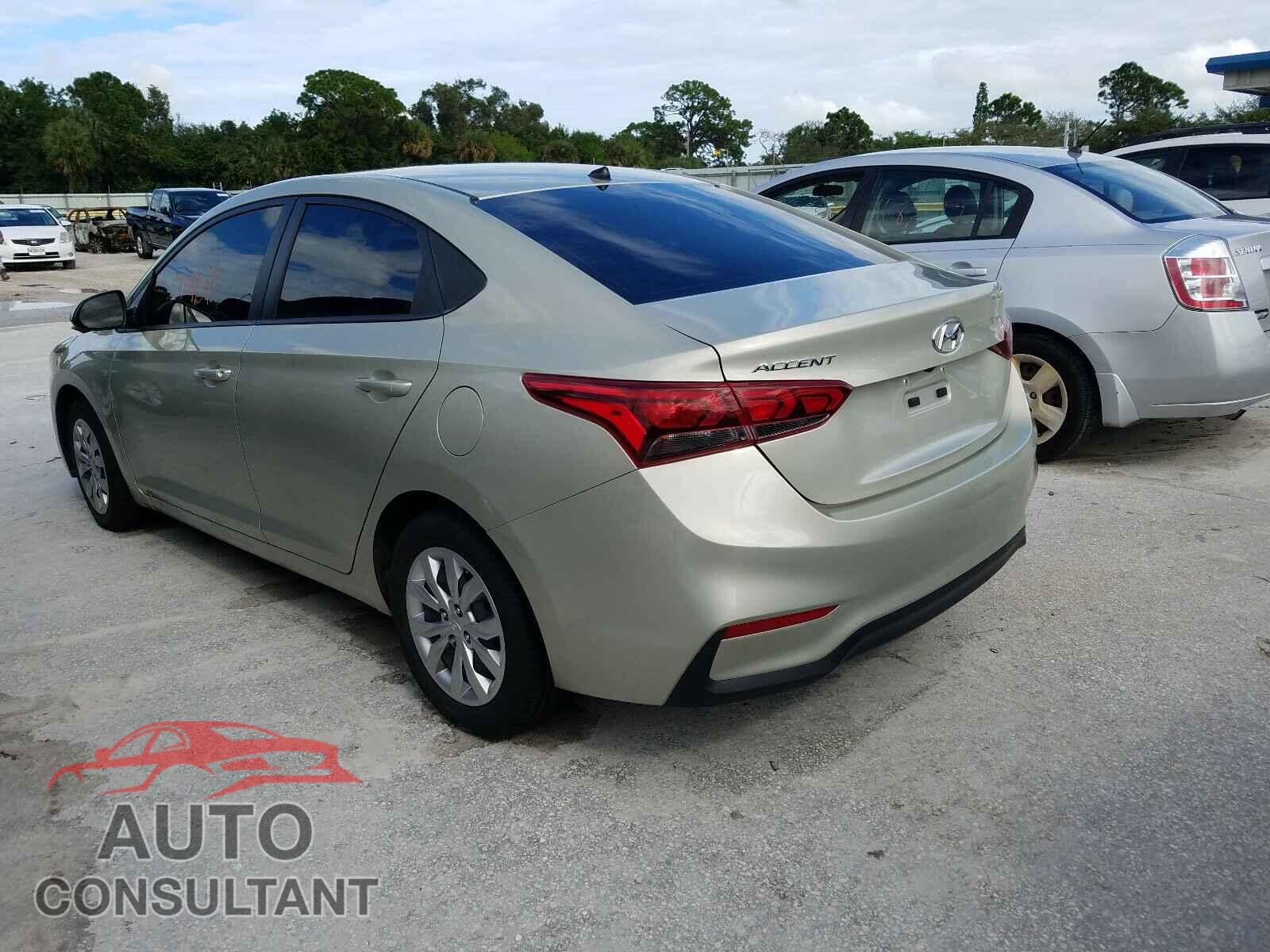HYUNDAI ACCENT 2018 - 3KPC24A37JE017538