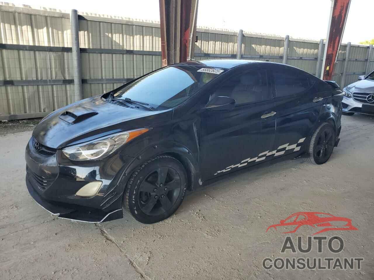 HYUNDAI ELANTRA 2013 - KMHDH4AE1DU618658