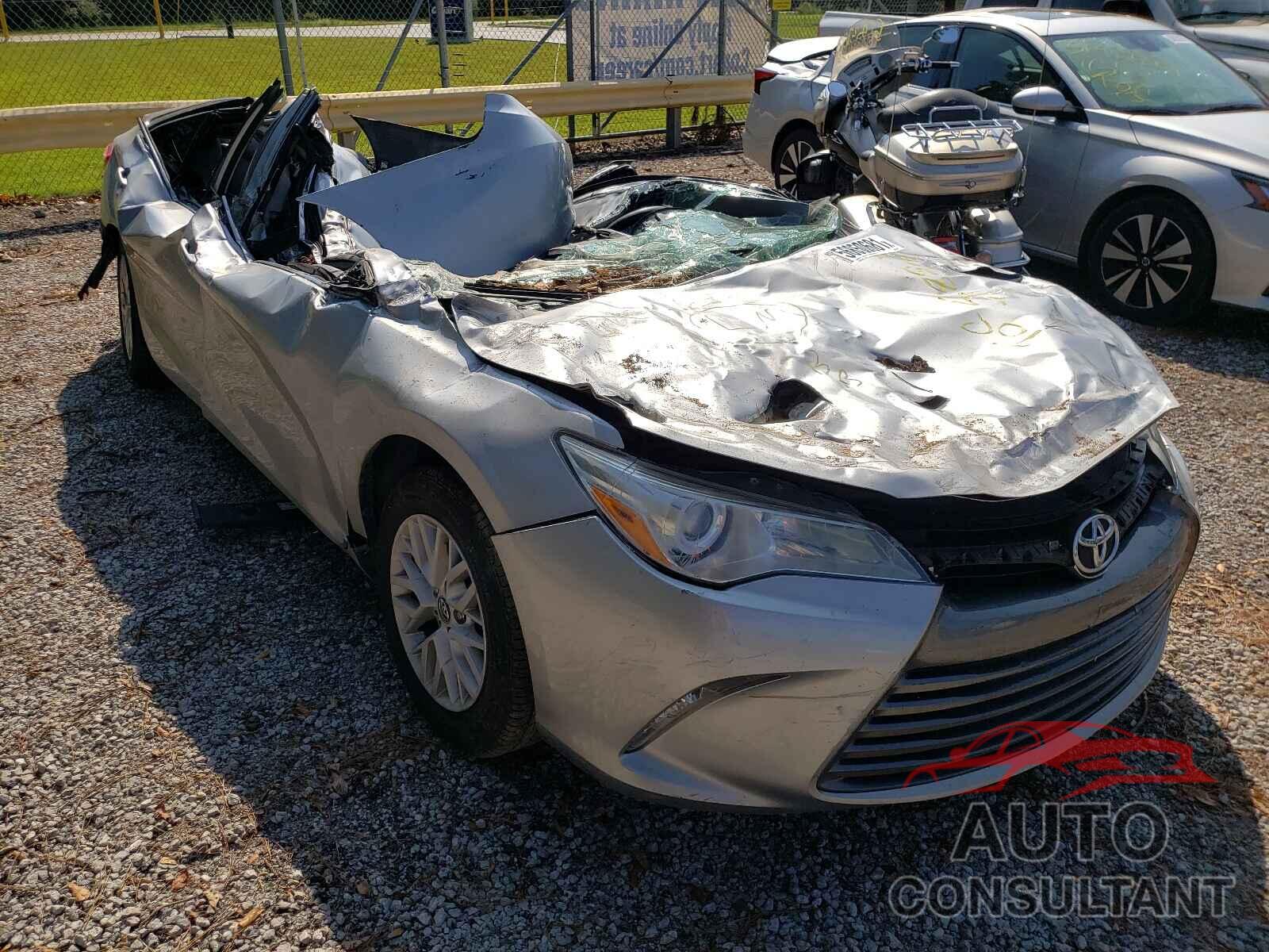 TOYOTA CAMRY 2016 - 4T4BF1FK2GR543165