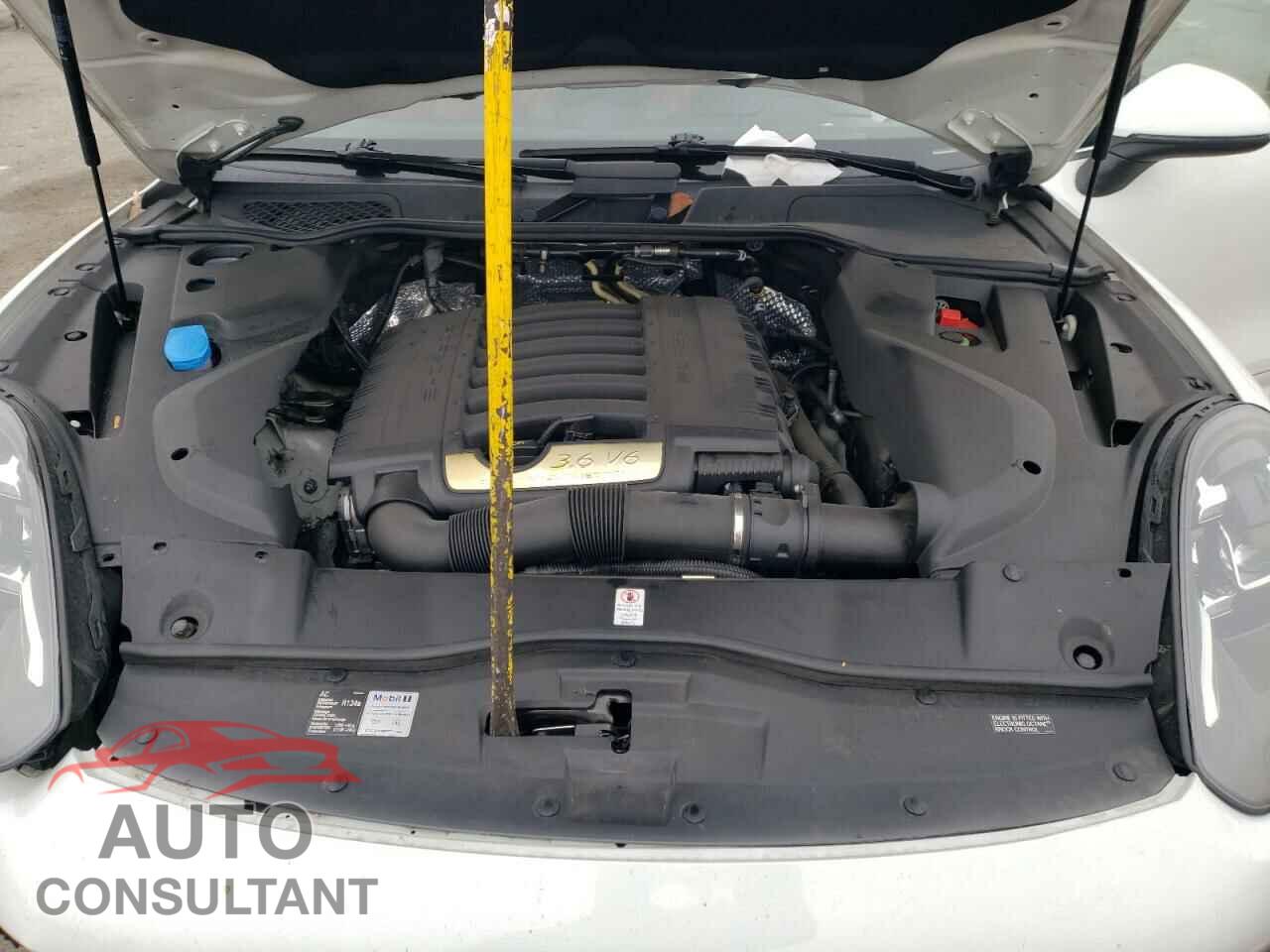 PORSCHE CAYENNE 2016 - WP1AA2A23GLA00403