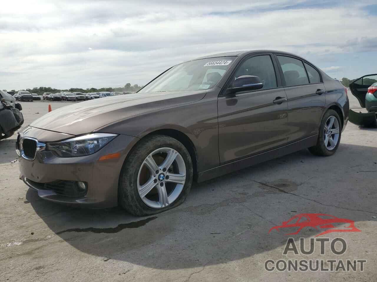 BMW 3 SERIES 2013 - WBA3A5G58DNP24100