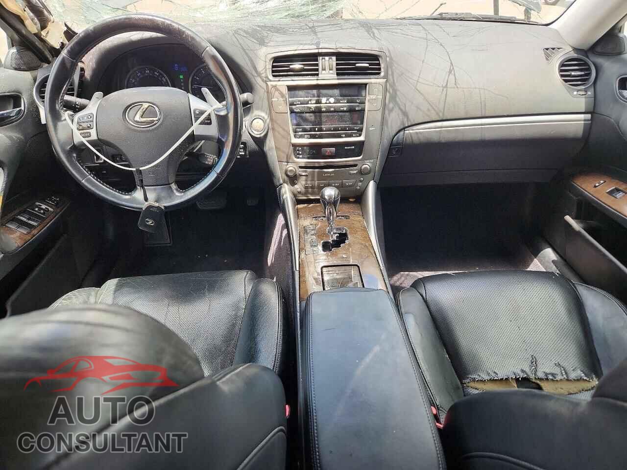 LEXUS IS 2011 - JTHBF5C28B2101231