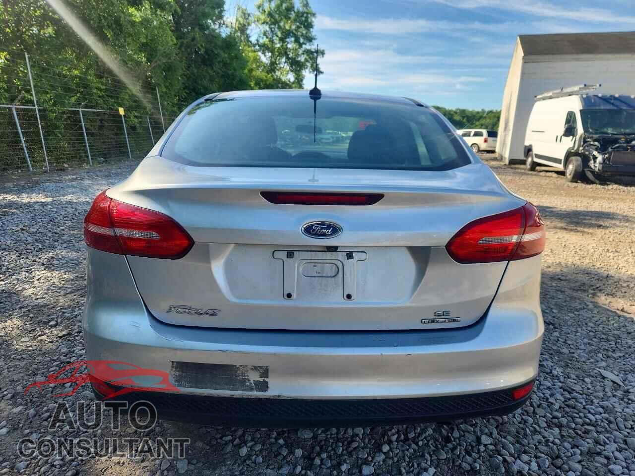 FORD FOCUS 2016 - 1FADP3F20GL329500