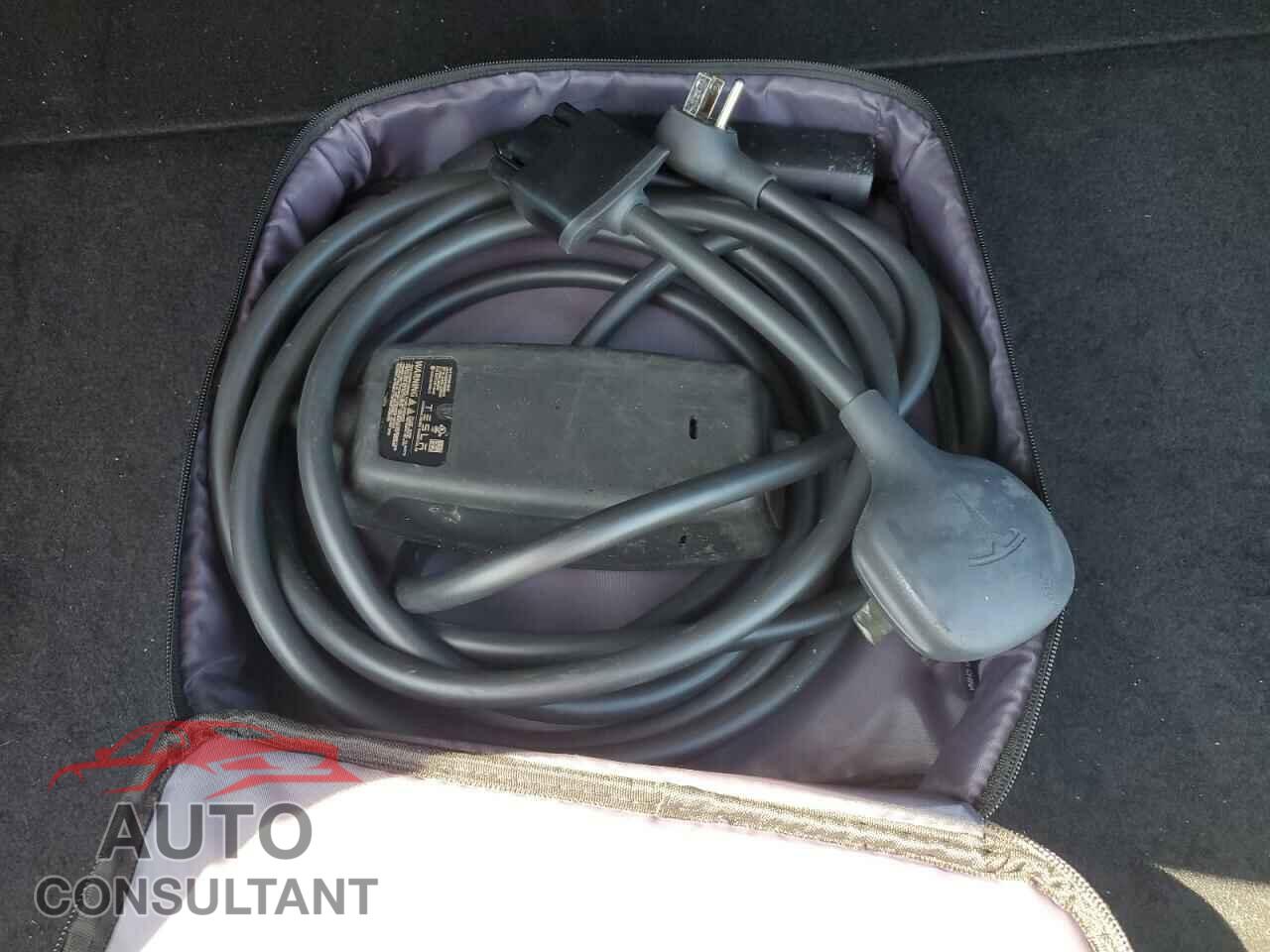 TESLA MODEL 3 2023 - 5YJ3E1EA2PF458186