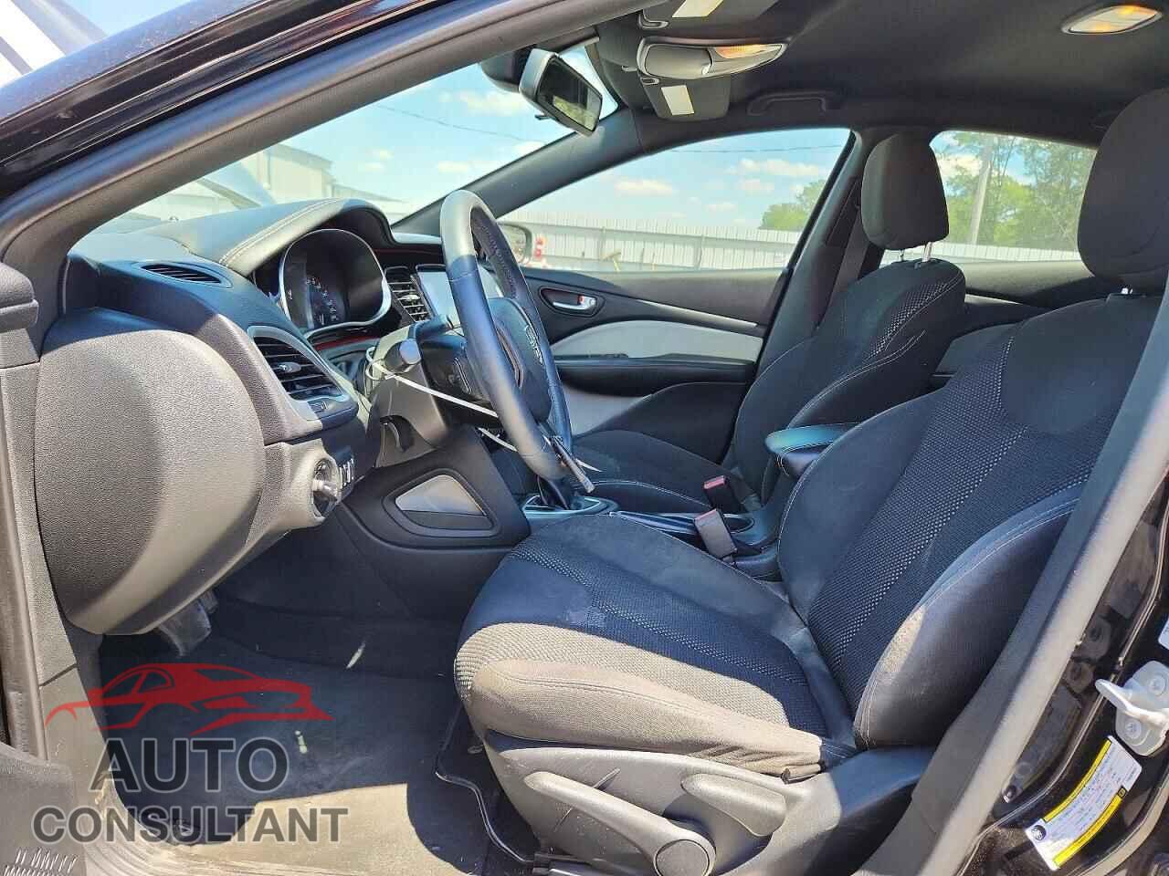 DODGE DART 2015 - 1C3CDFBB7FD403854