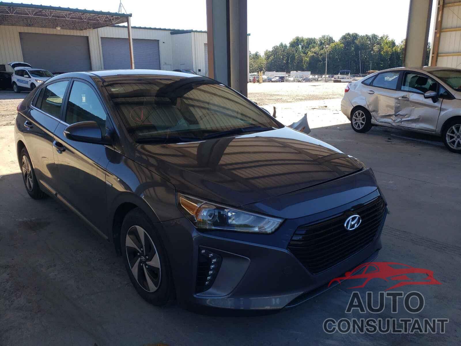 HYUNDAI IONIQ 2017 - KMHC75LC8HU027796