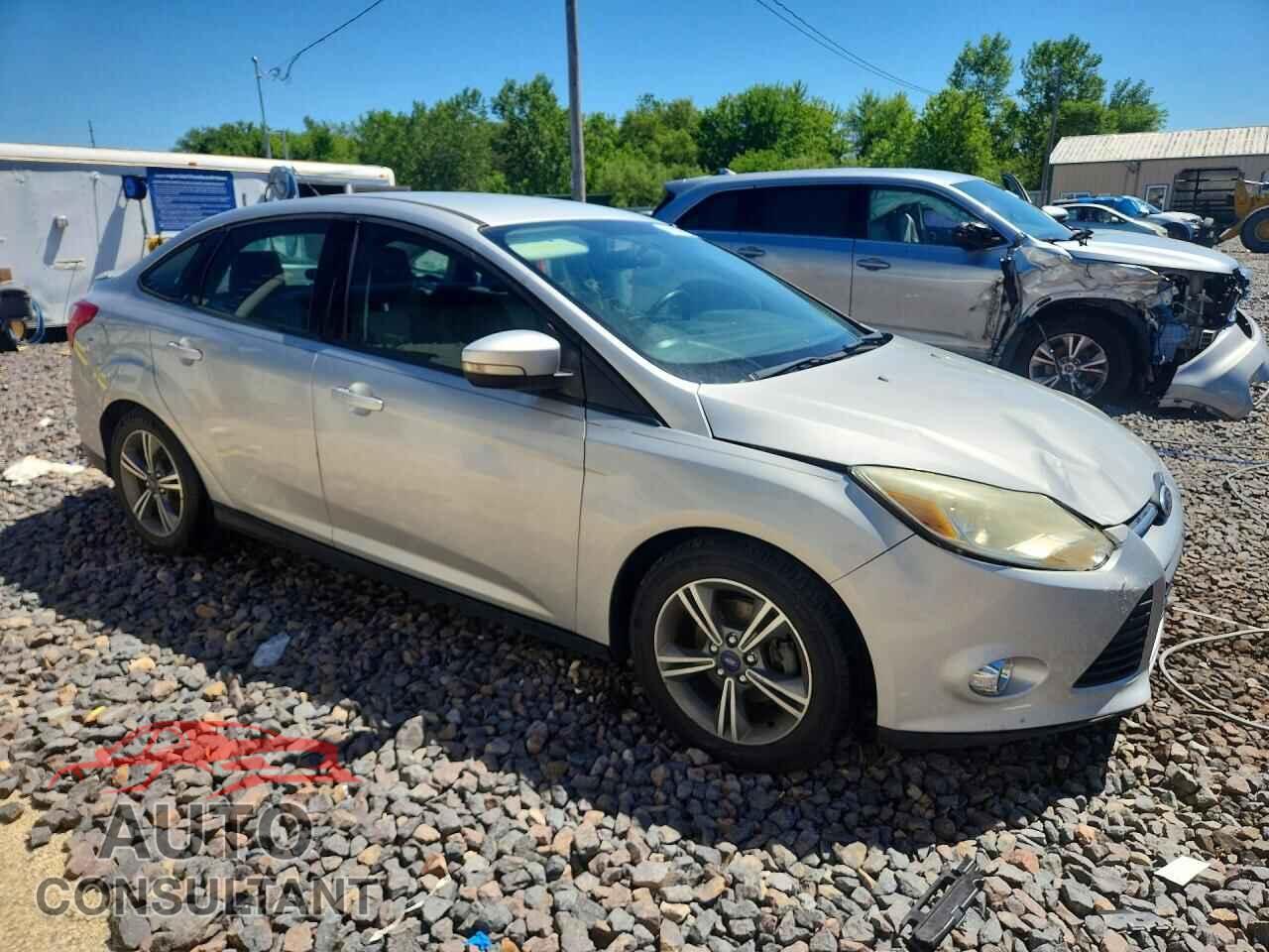 FORD FOCUS 2014 - 1FADP3F29EL246225