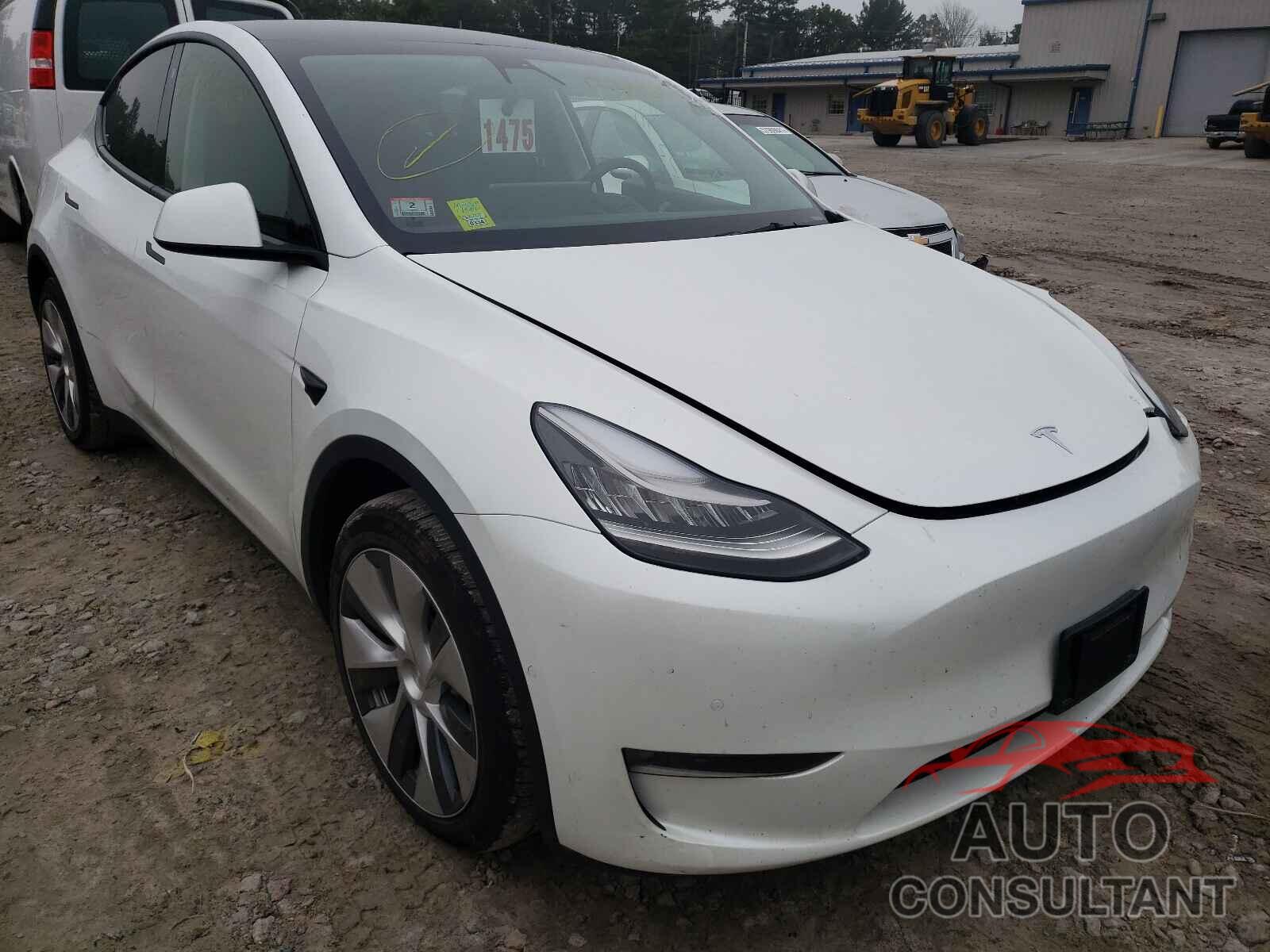 TESLA MODEL Y 2021 - 5YJYGDEE0MF114209