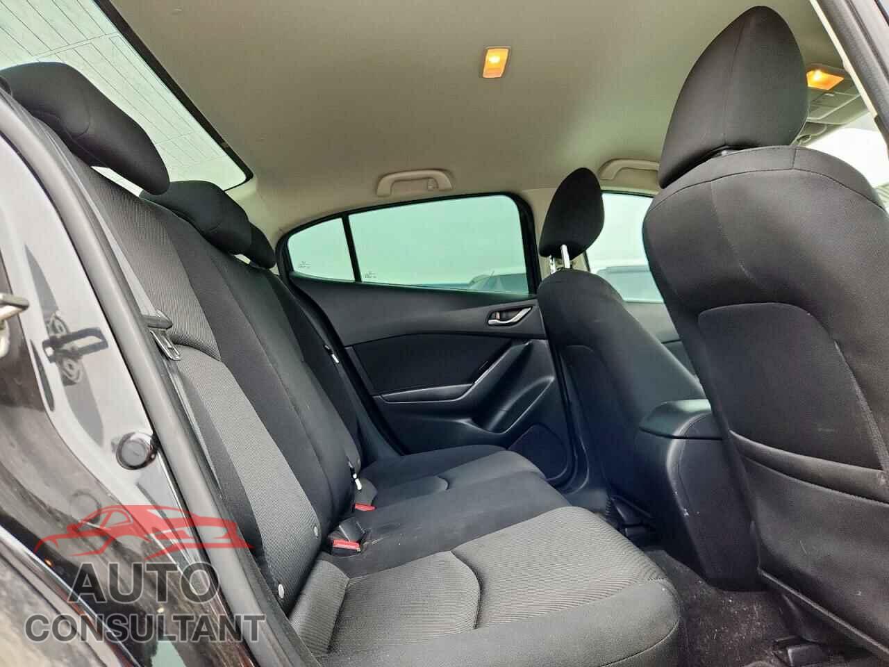 MAZDA 3 2017 - 3MZBN1U72HM136059