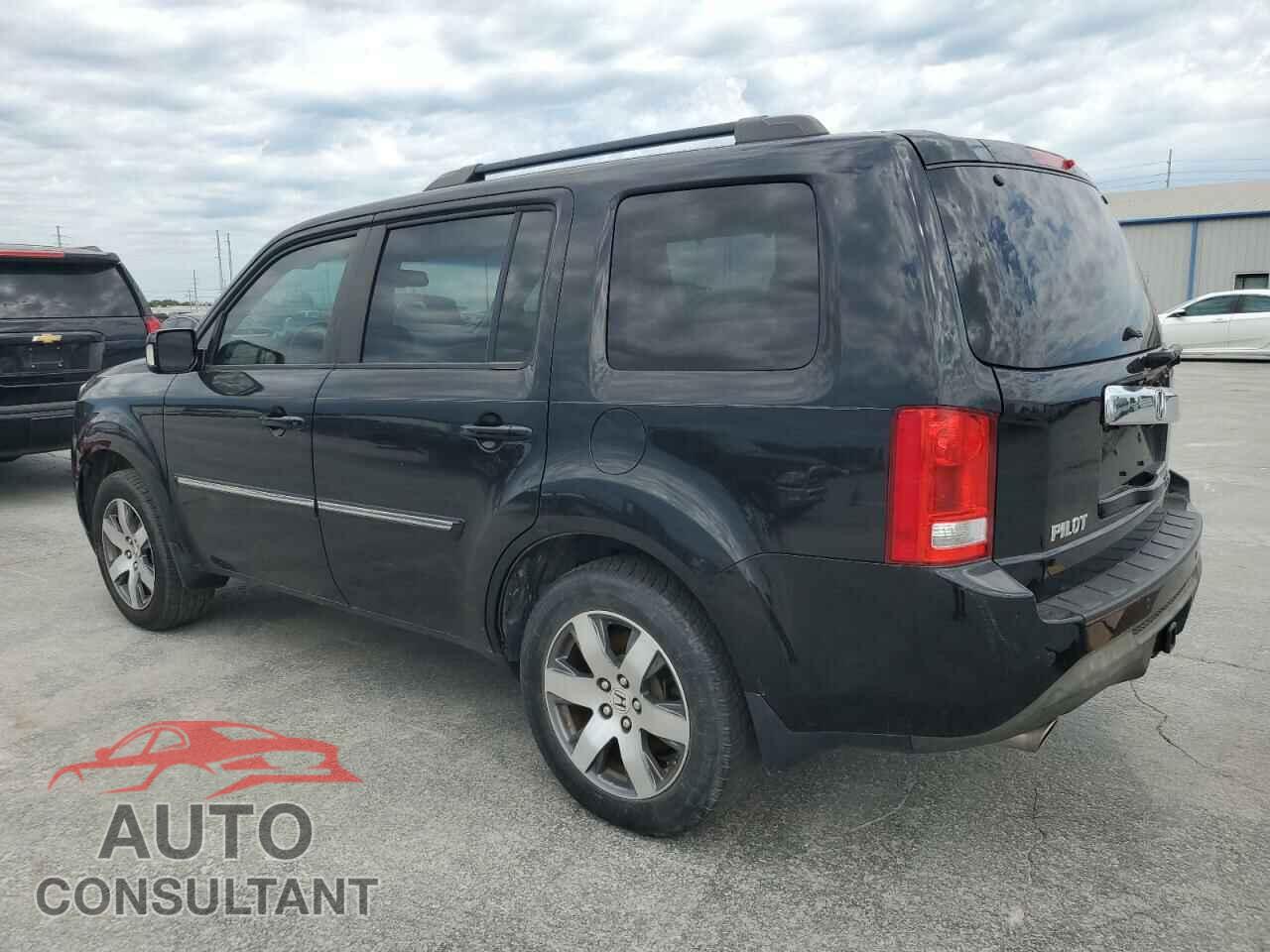 HONDA PILOT 2014 - 5FNYF3H9XEB007701
