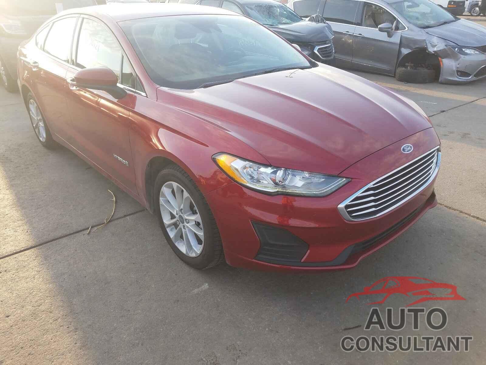 FORD FUSION 2019 - 3FA6P0LUXKR108882