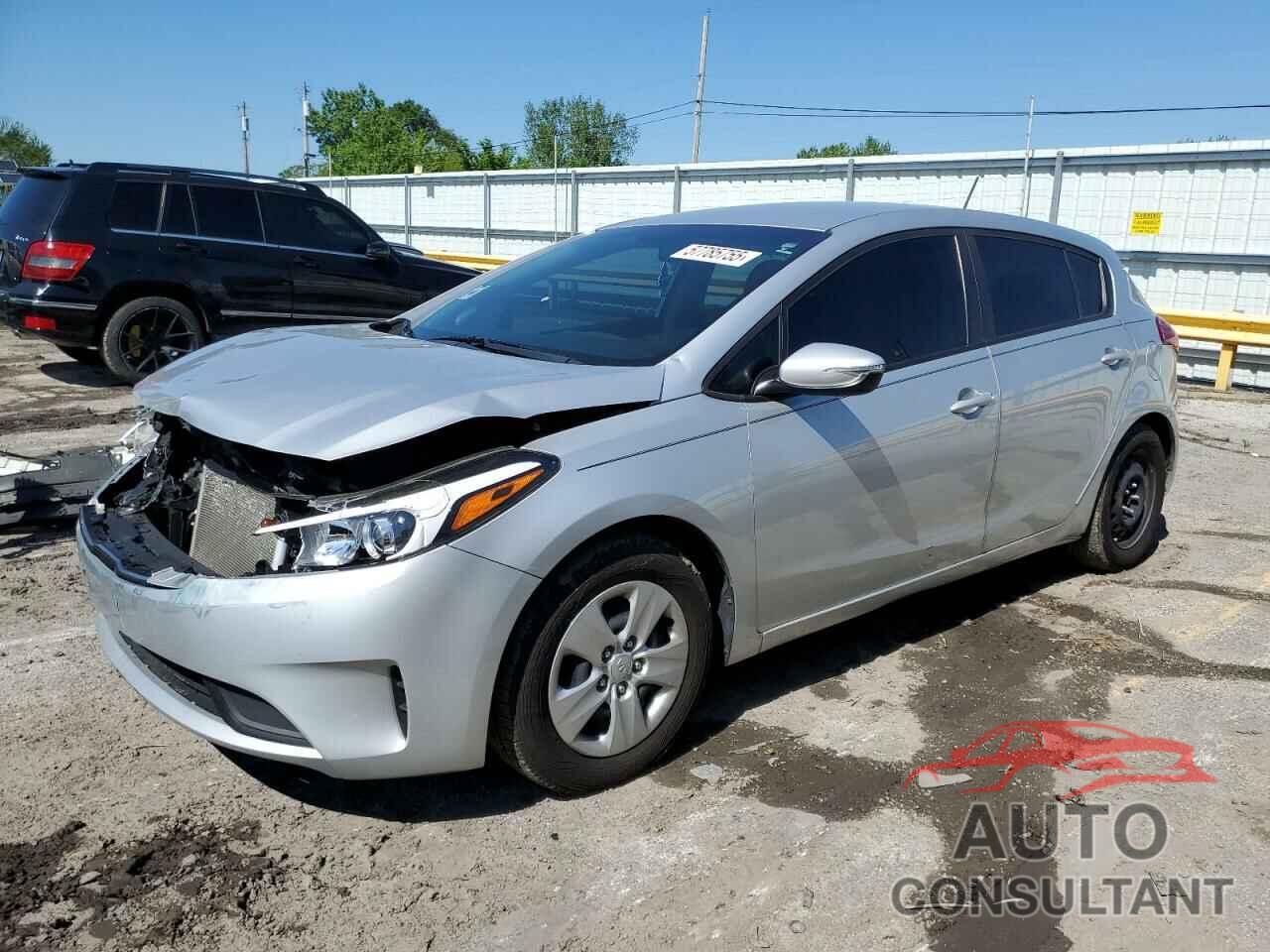 KIA FORTE 2017 - KNAFK5A83H5693891