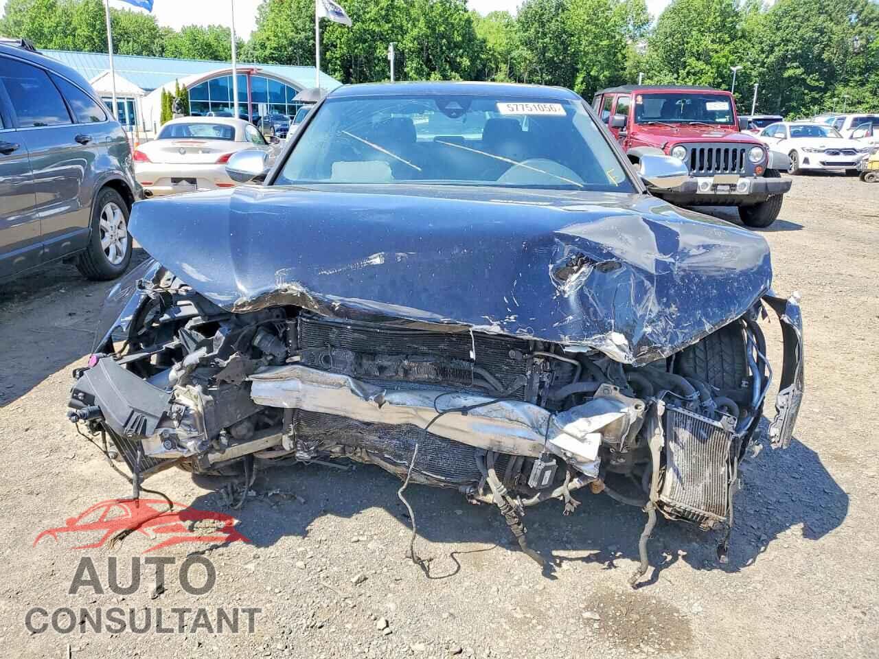 AUDI S8 2013 - WAUD2AFD5DN011383