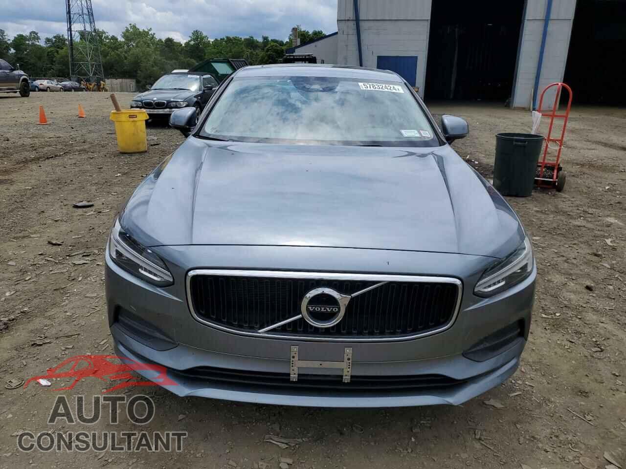 VOLVO S90 2018 - LVY982MK4JP016582