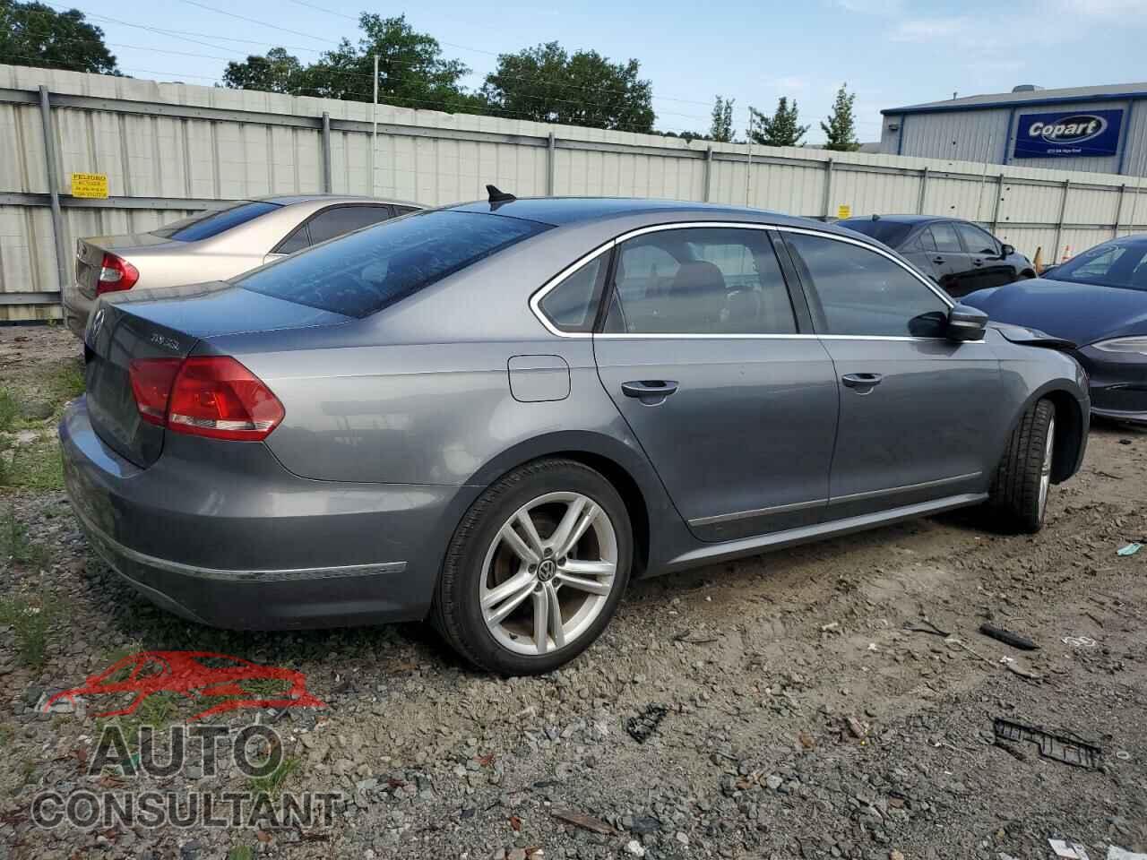 VOLKSWAGEN PASSAT 2013 - 1VWCN7A35DC010489