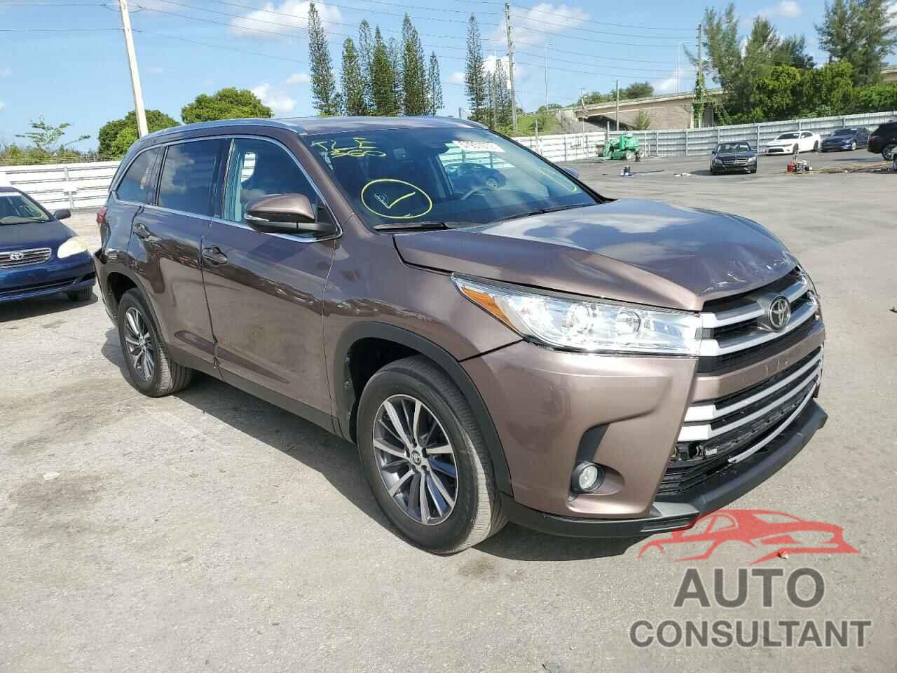 TOYOTA HIGHLANDER 2019 - 5TDKZRFH8KS347396
