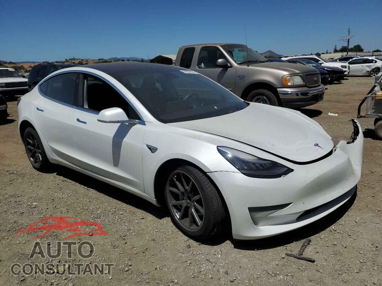 TESLA MODEL 3 2020 - 5YJ3E1EAXLF613576