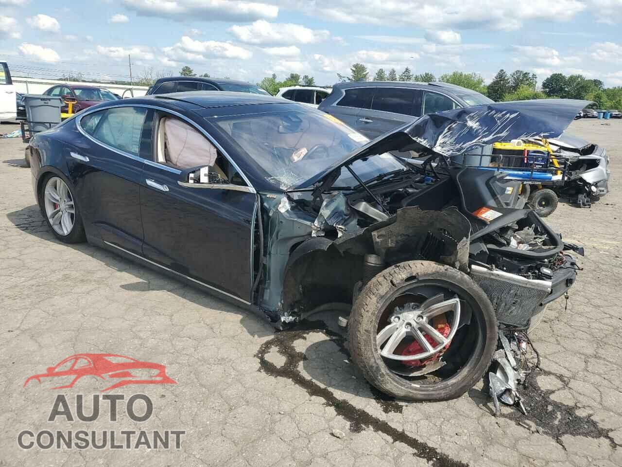 TESLA MODEL S 2014 - 5YJSA1H20EFP63324