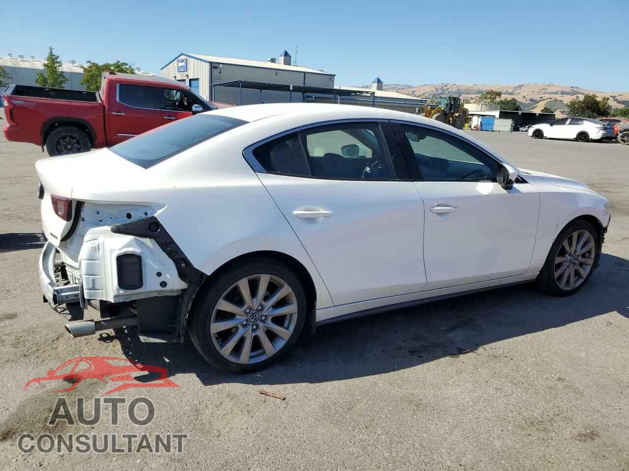 MAZDA 3 2020 - JM1BPBCM3L1167711