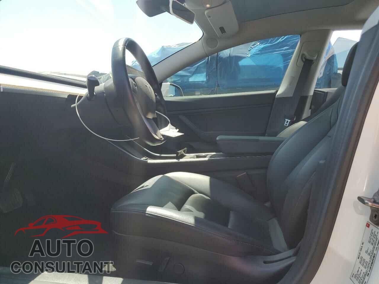TESLA MODEL 3 2018 - 5YJ3E1EA0JF019673