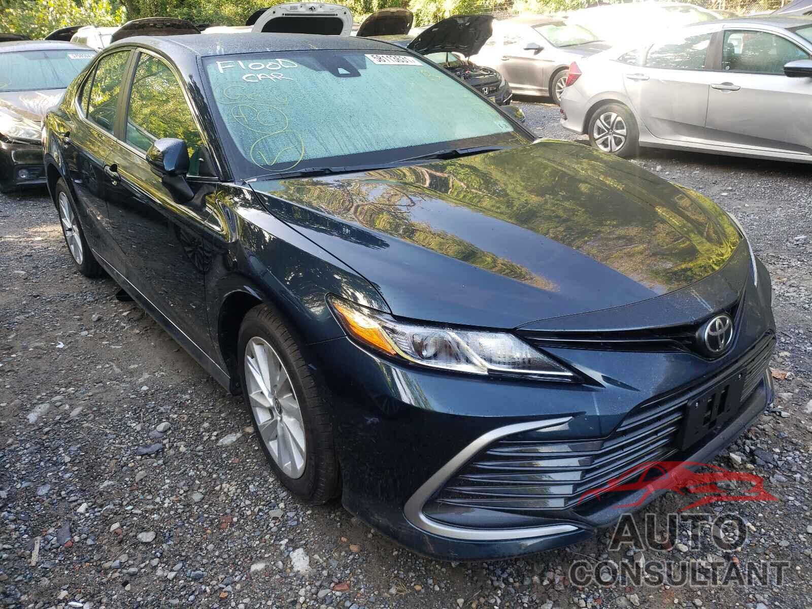 TOYOTA CAMRY 2021 - 4T1C11BK0MU037557