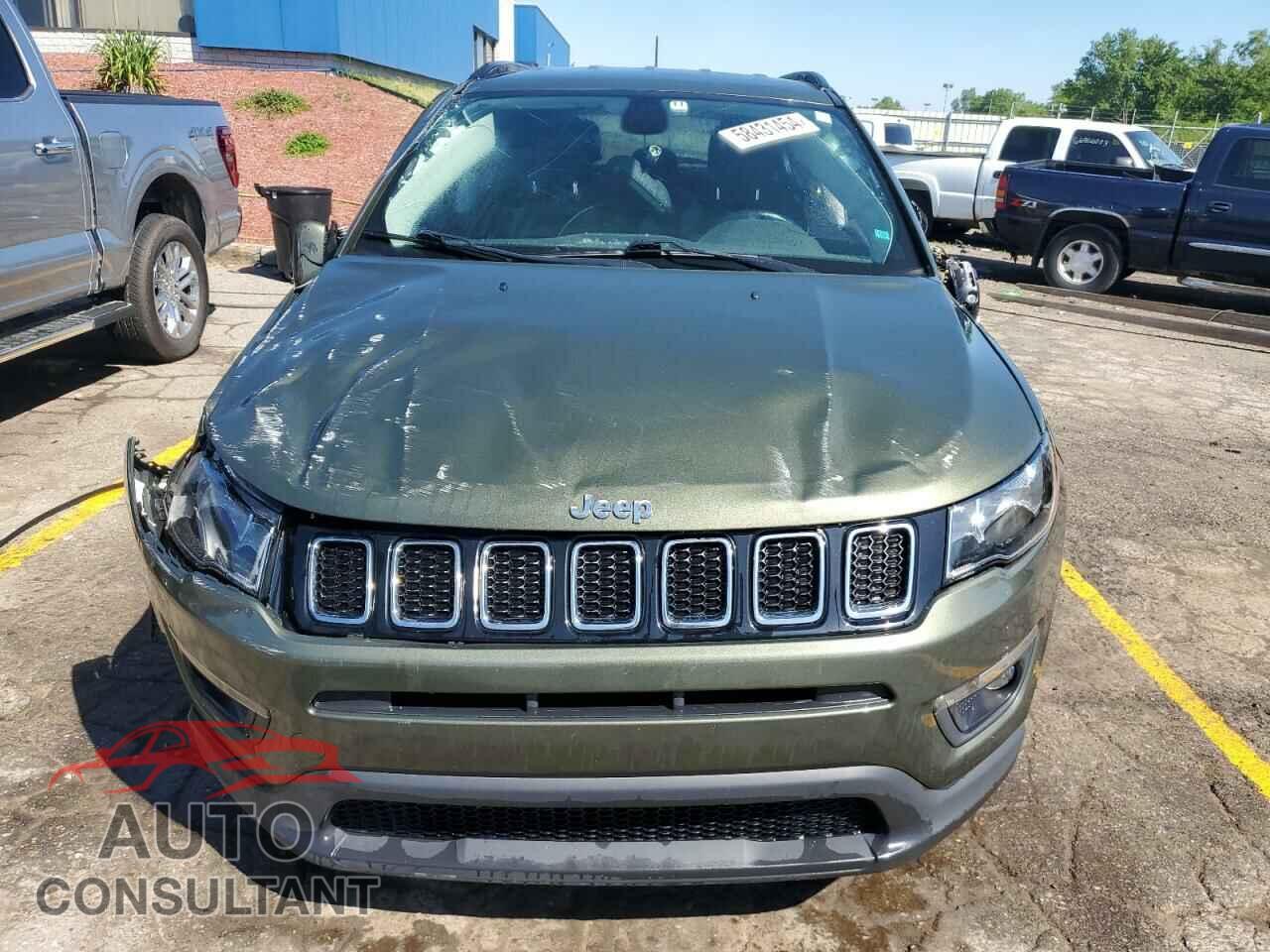 JEEP COMPASS 2018 - 3C4NJDBB2JT231415