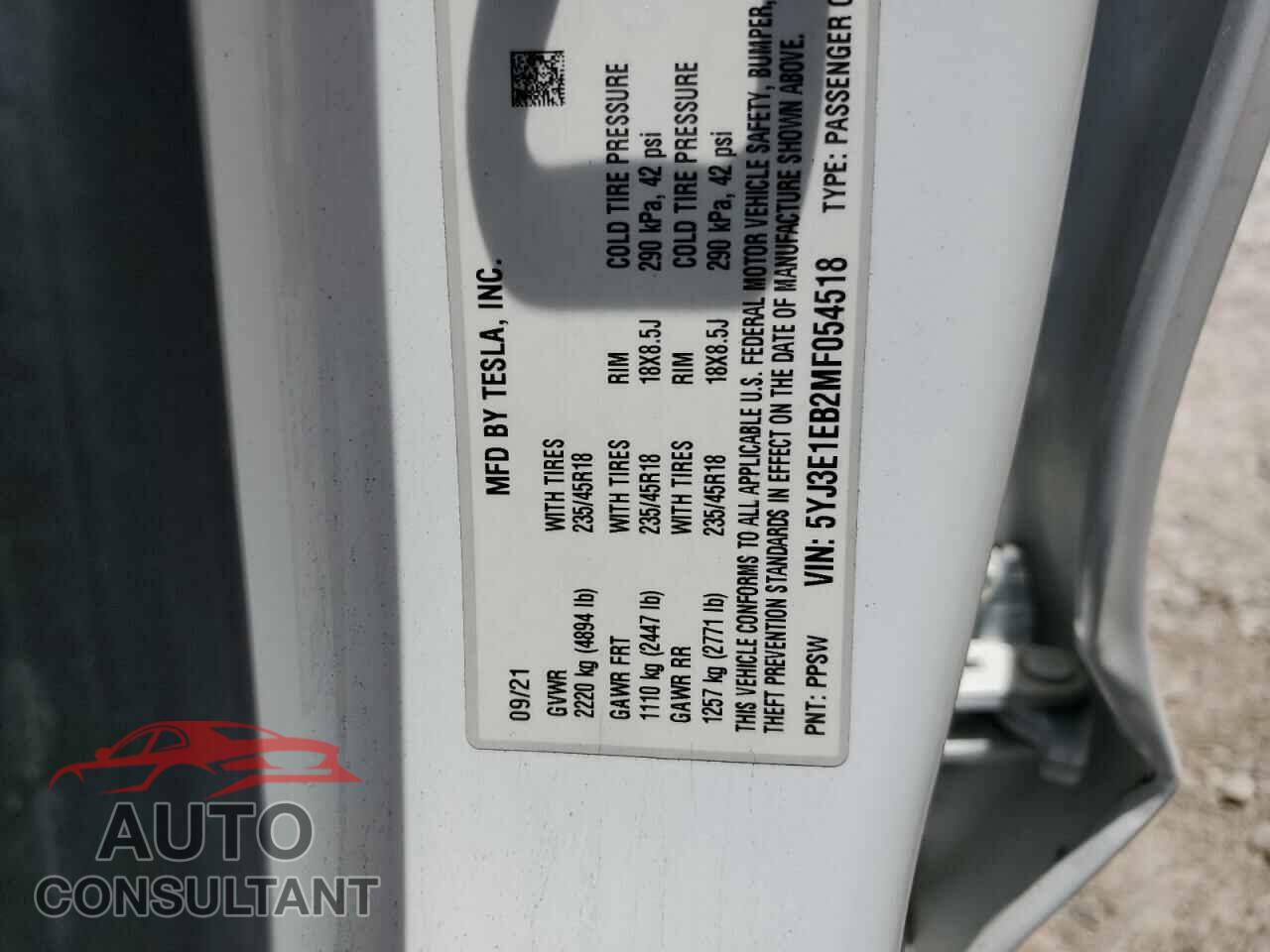 TESLA MODEL 3 2021 - 5YJ3E1EB2MF054518