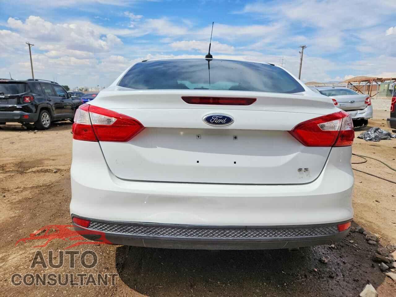 FORD FOCUS 2014 - 1FADP3F23EL453709