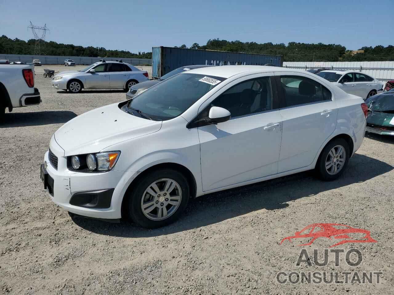 CHEVROLET SONIC 2016 - 1G1JC5SH9G4134576