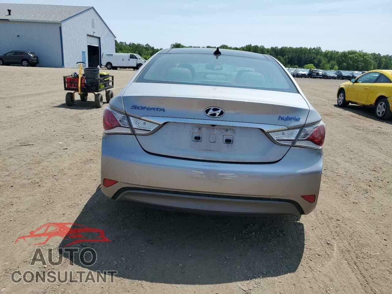 HYUNDAI SONATA 2012 - KMHEC4A47CA054475