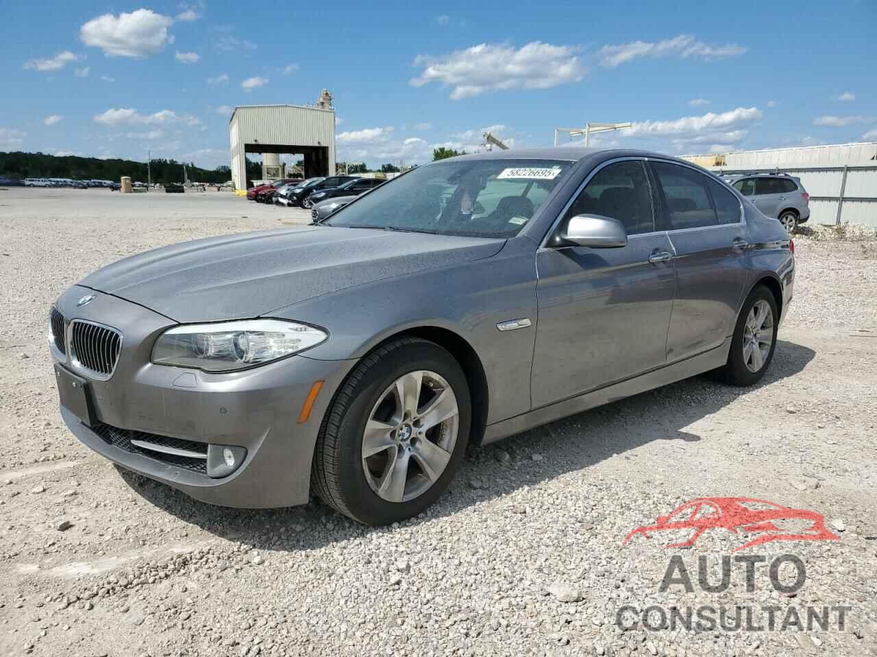 BMW 5 SERIES 2012 - WBAXG5C55CDX03599