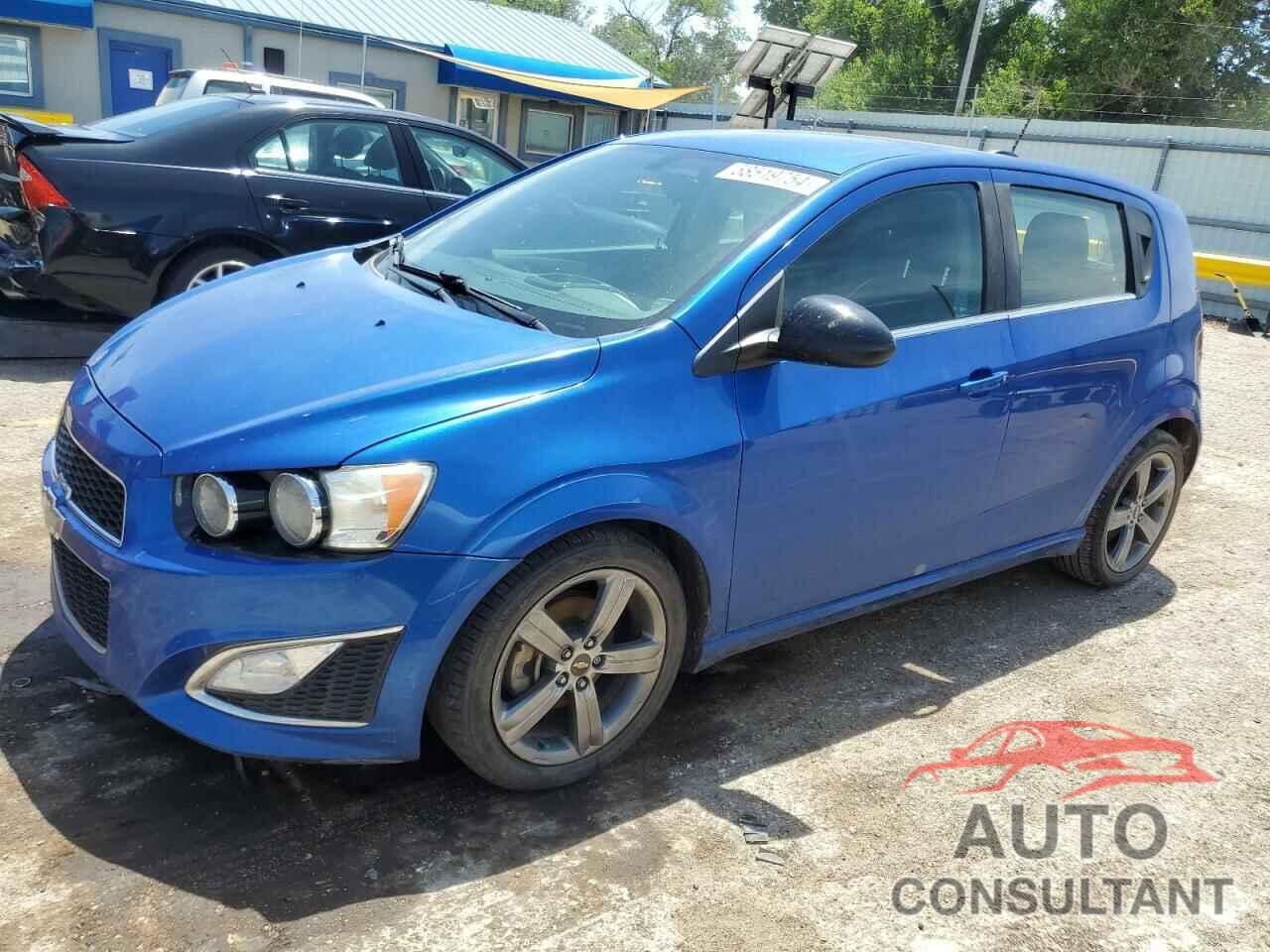 CHEVROLET SONIC 2016 - 1G1JH6SB0G4165153