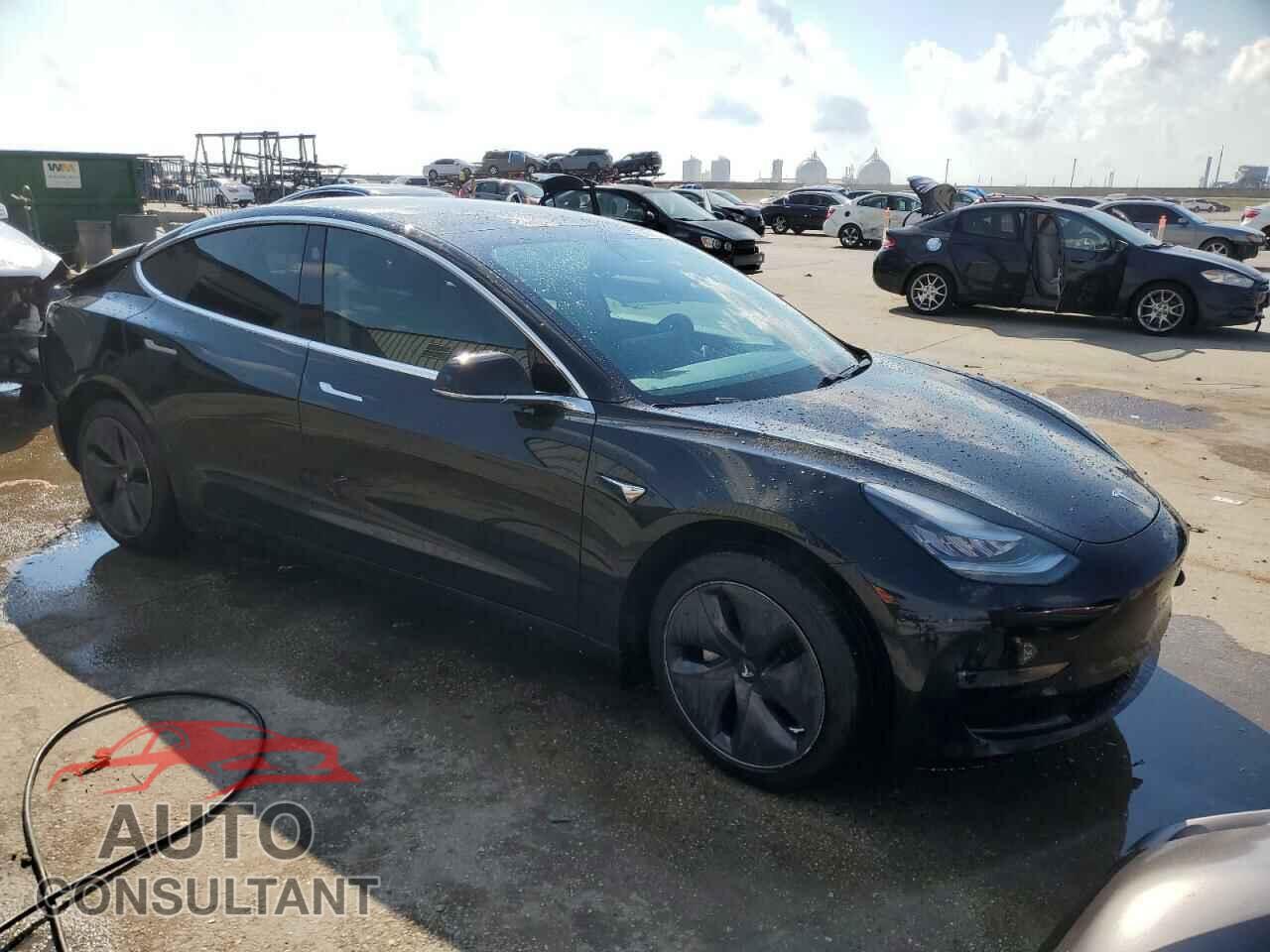 TESLA MODEL 3 2020 - 5YJ3E1EA3LF611295