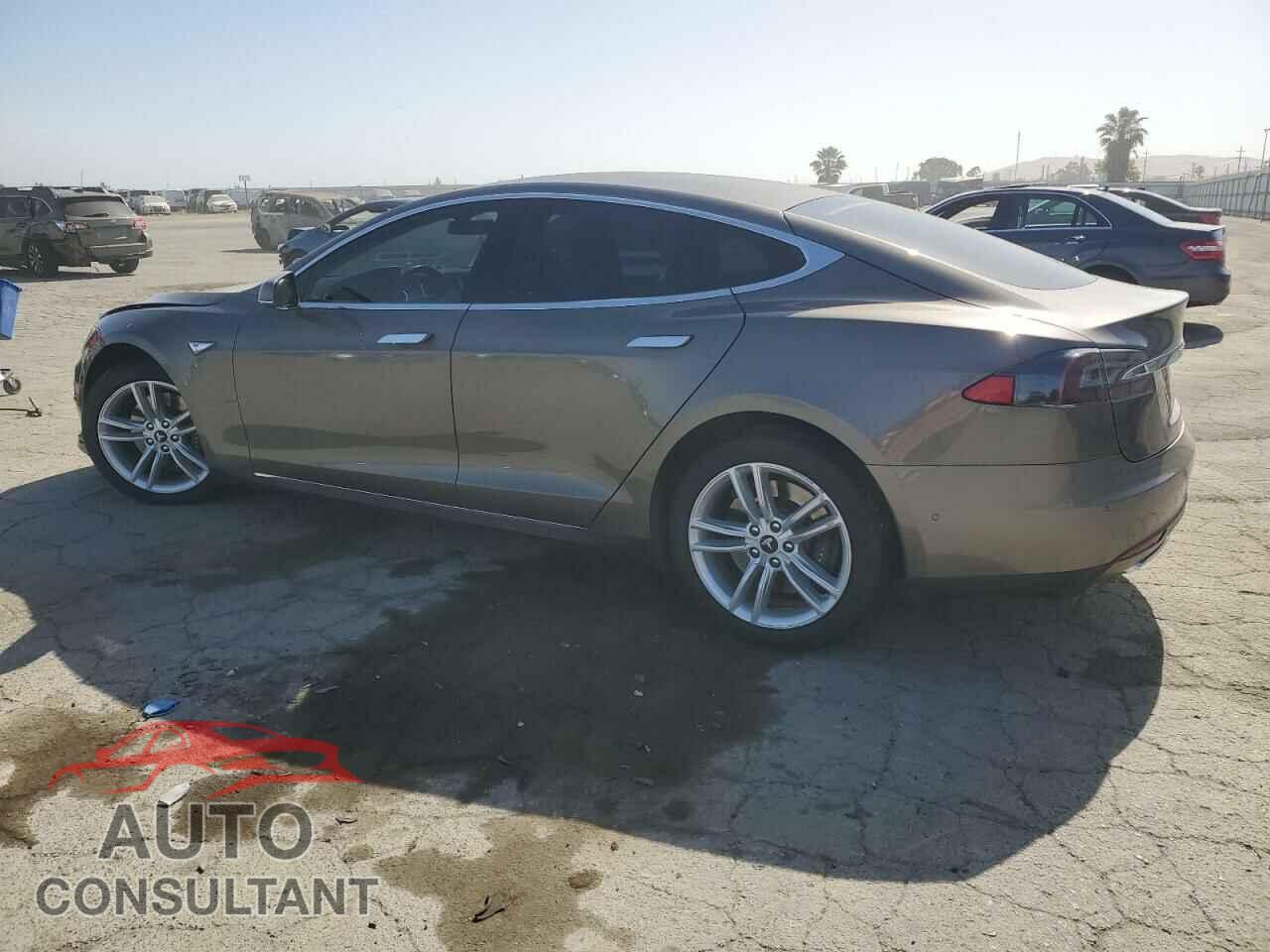 TESLA MODEL S 2015 - 5YJSA1E23FF102165