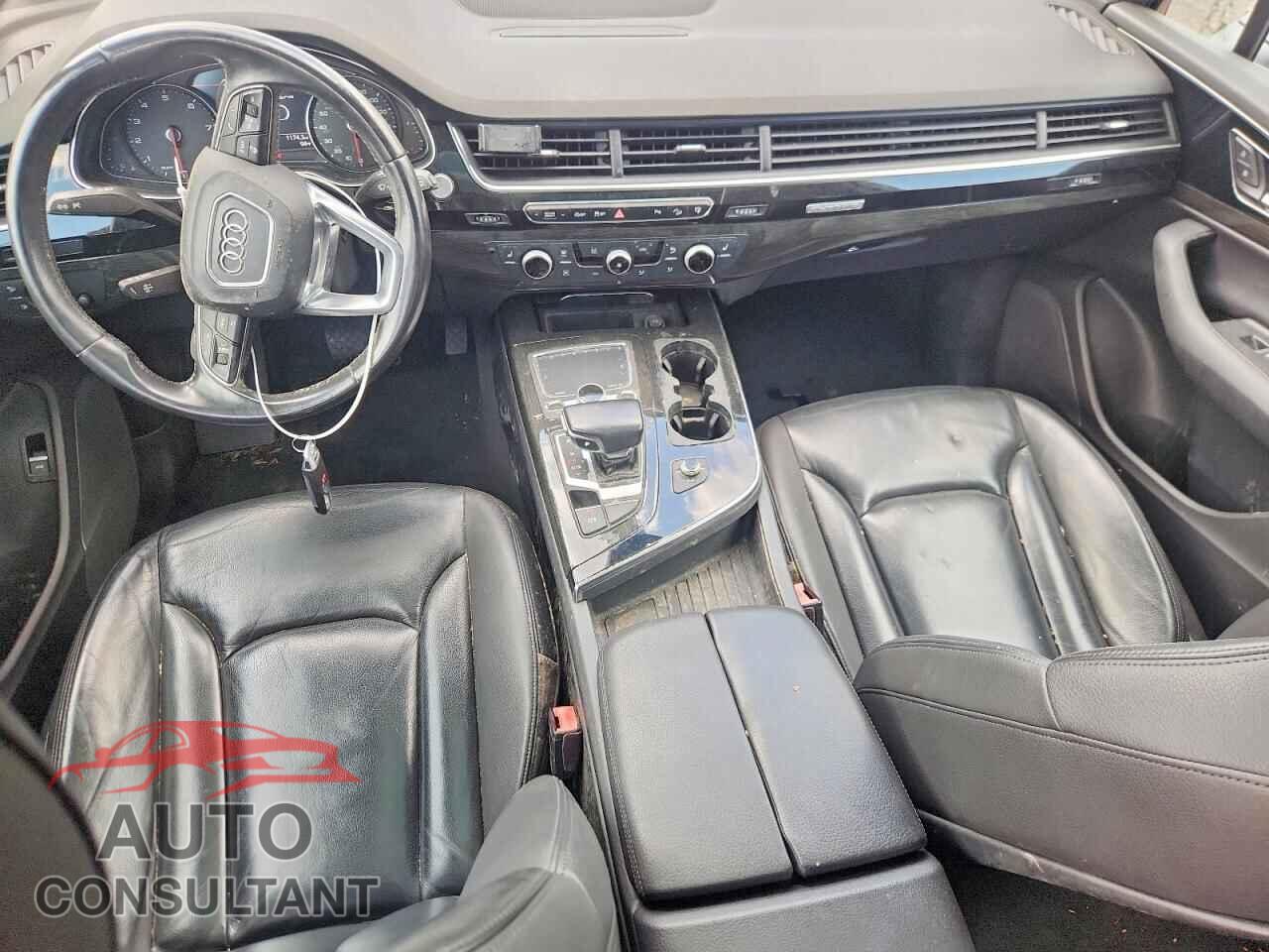 AUDI Q7 2017 - WA1LAAF70HD023863