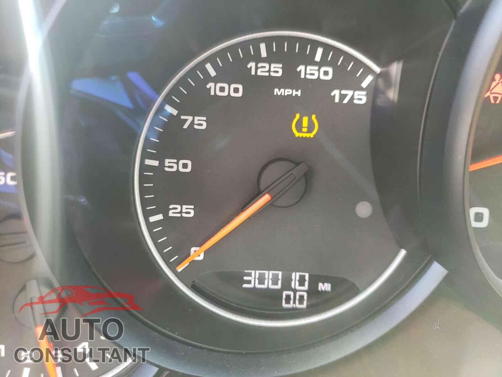 PORSCHE CAYENNE 2017 - WP1AA2A28HKA82460