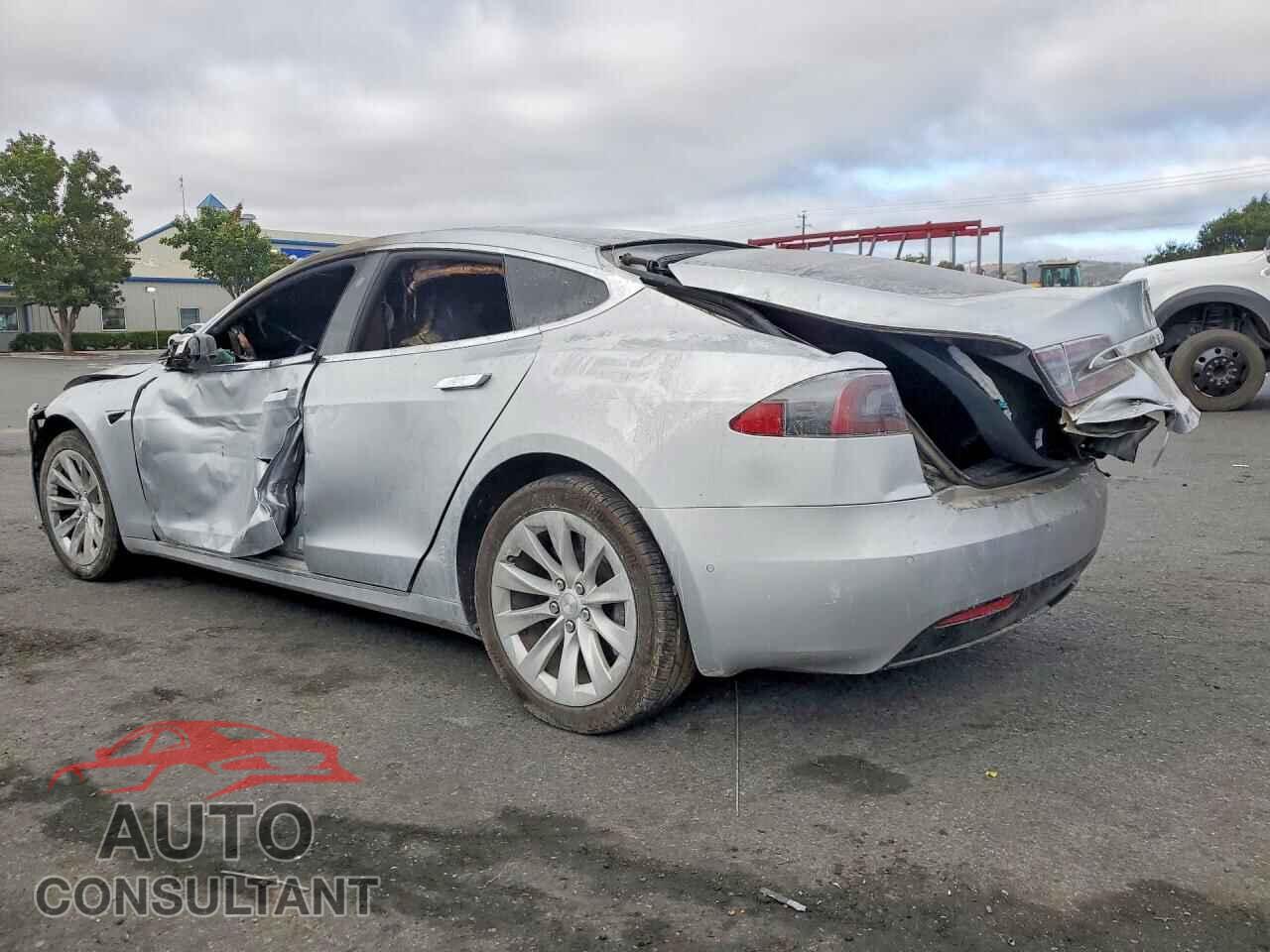 TESLA MODEL S 2018 - 5YJSA1E23JF256805