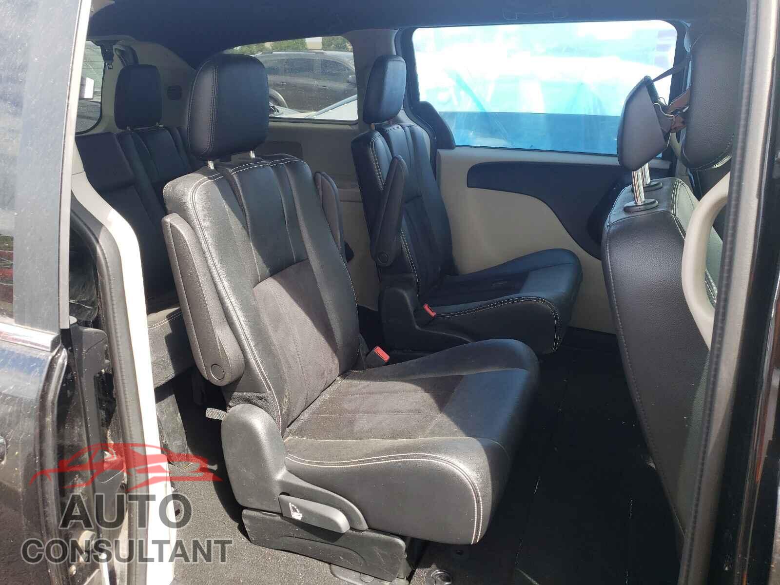 DODGE GRAND CARA 2018 - 2C4RDGCG2JR346524