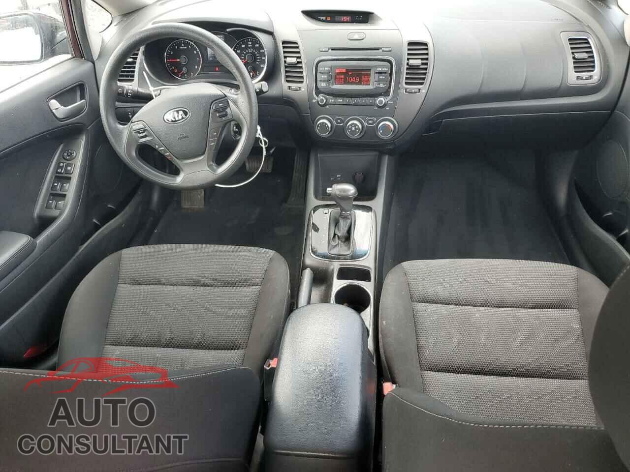 KIA FORTE 2017 - 3KPFK4A76HE030548