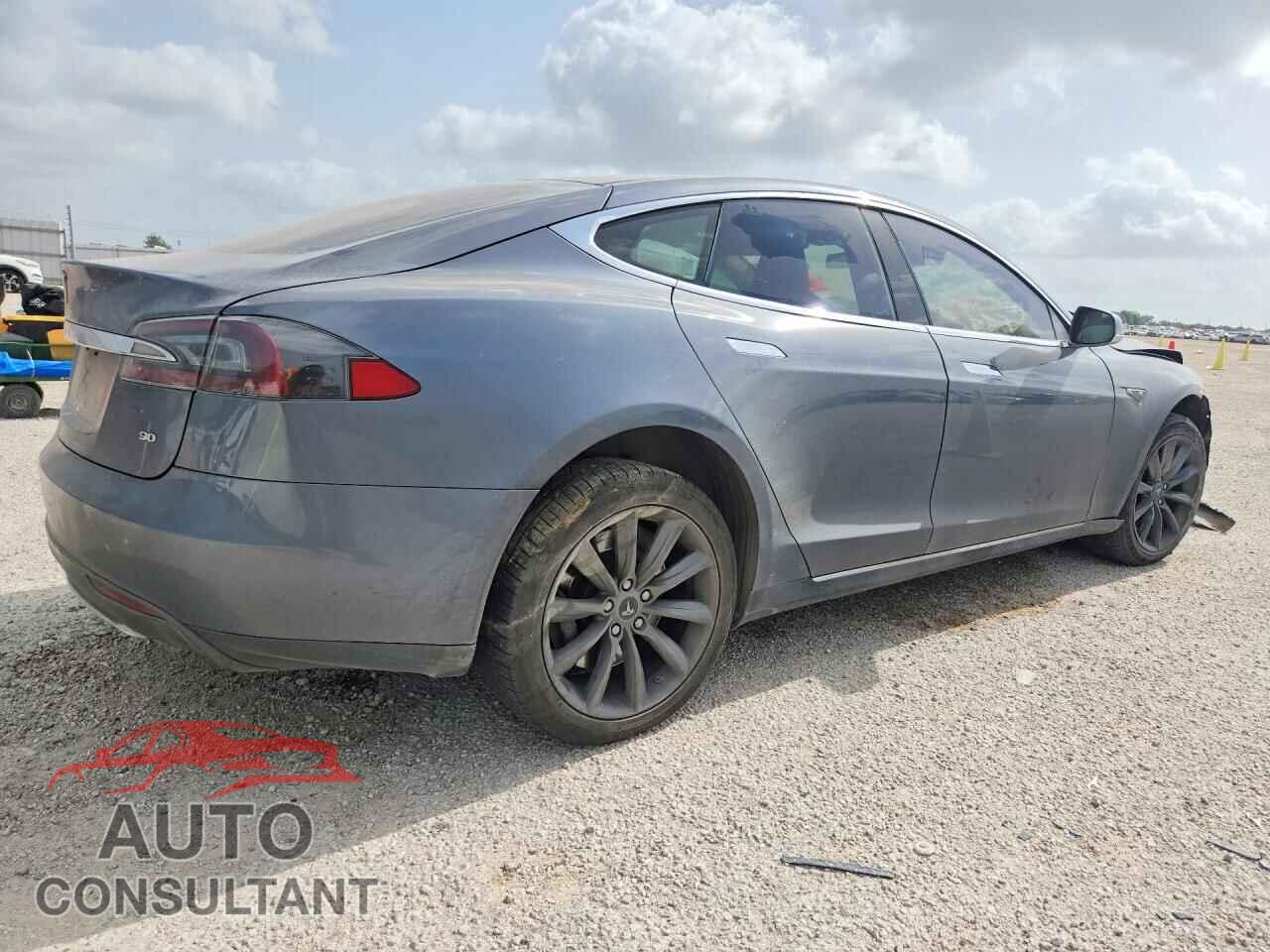 TESLA MODEL S 2013 - 5YJSA1CN0DFP04287