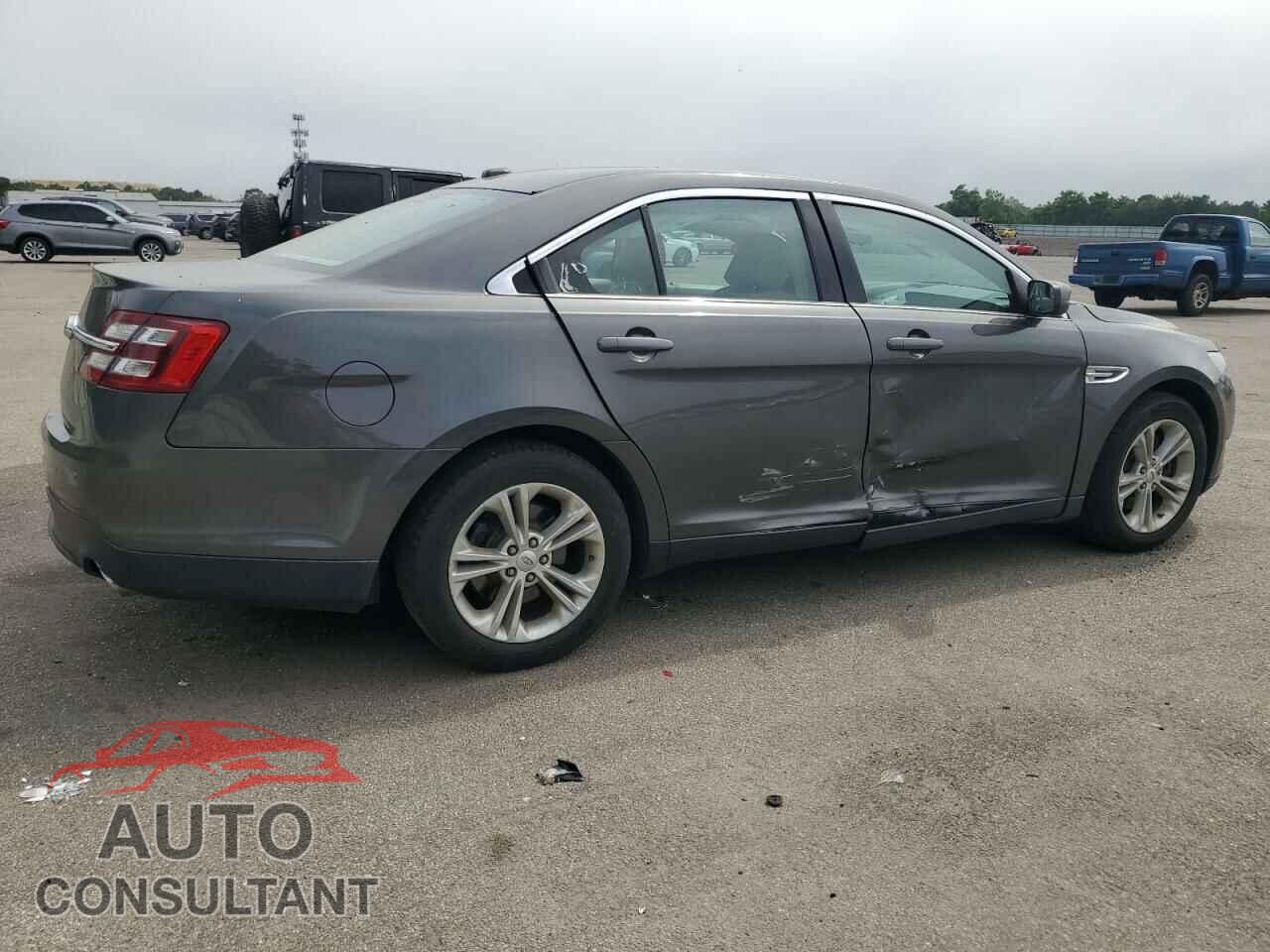 FORD TAURUS 2017 - 1FAHP2D88HG112449