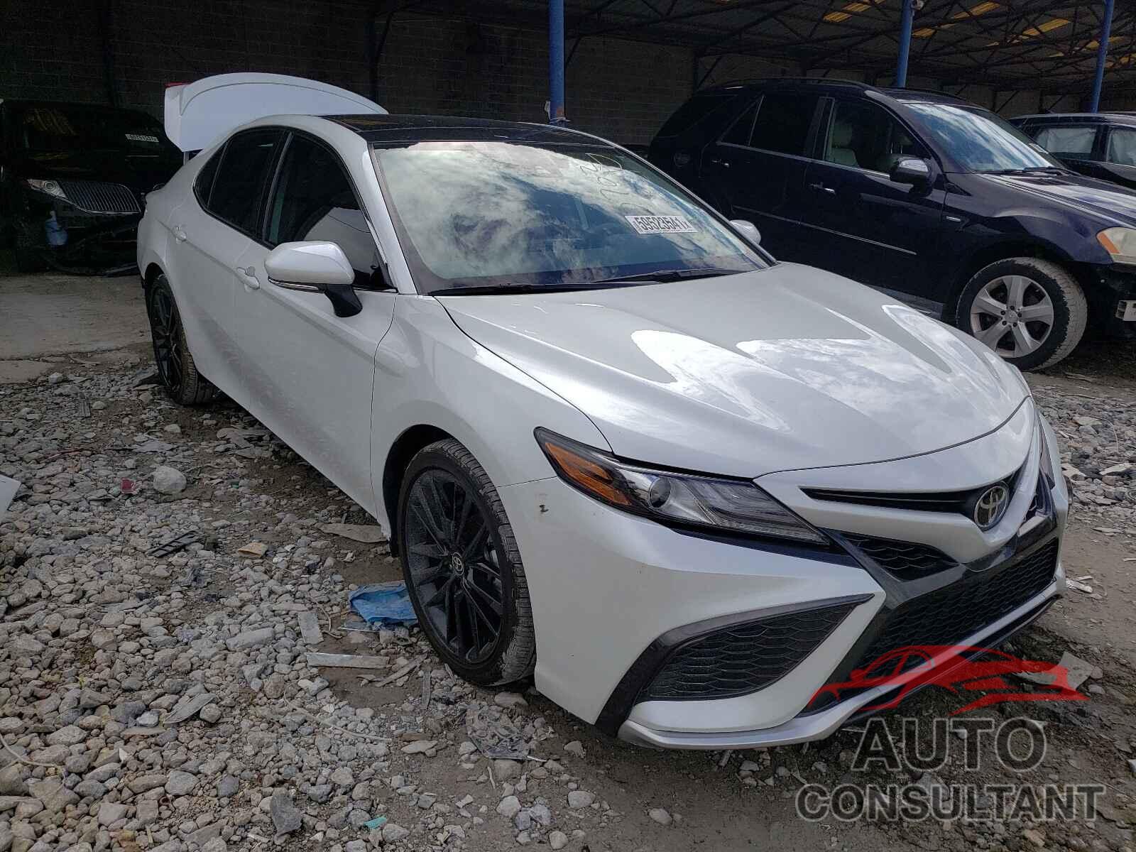 TOYOTA CAMRY 2021 - 4T1K61AK9MU570702