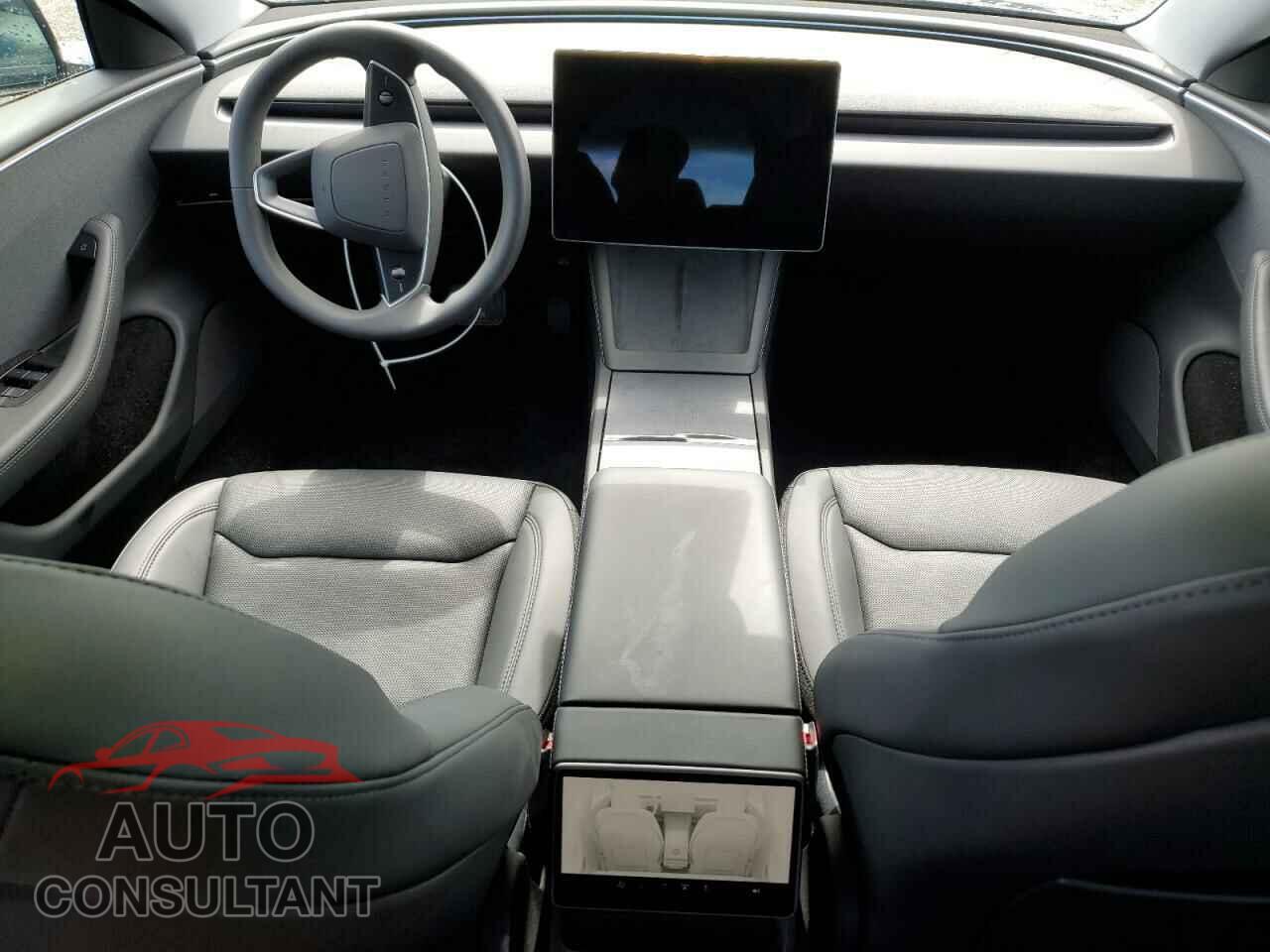 TESLA MODEL 3 2024 - 5YJ3E1EA2RF747345